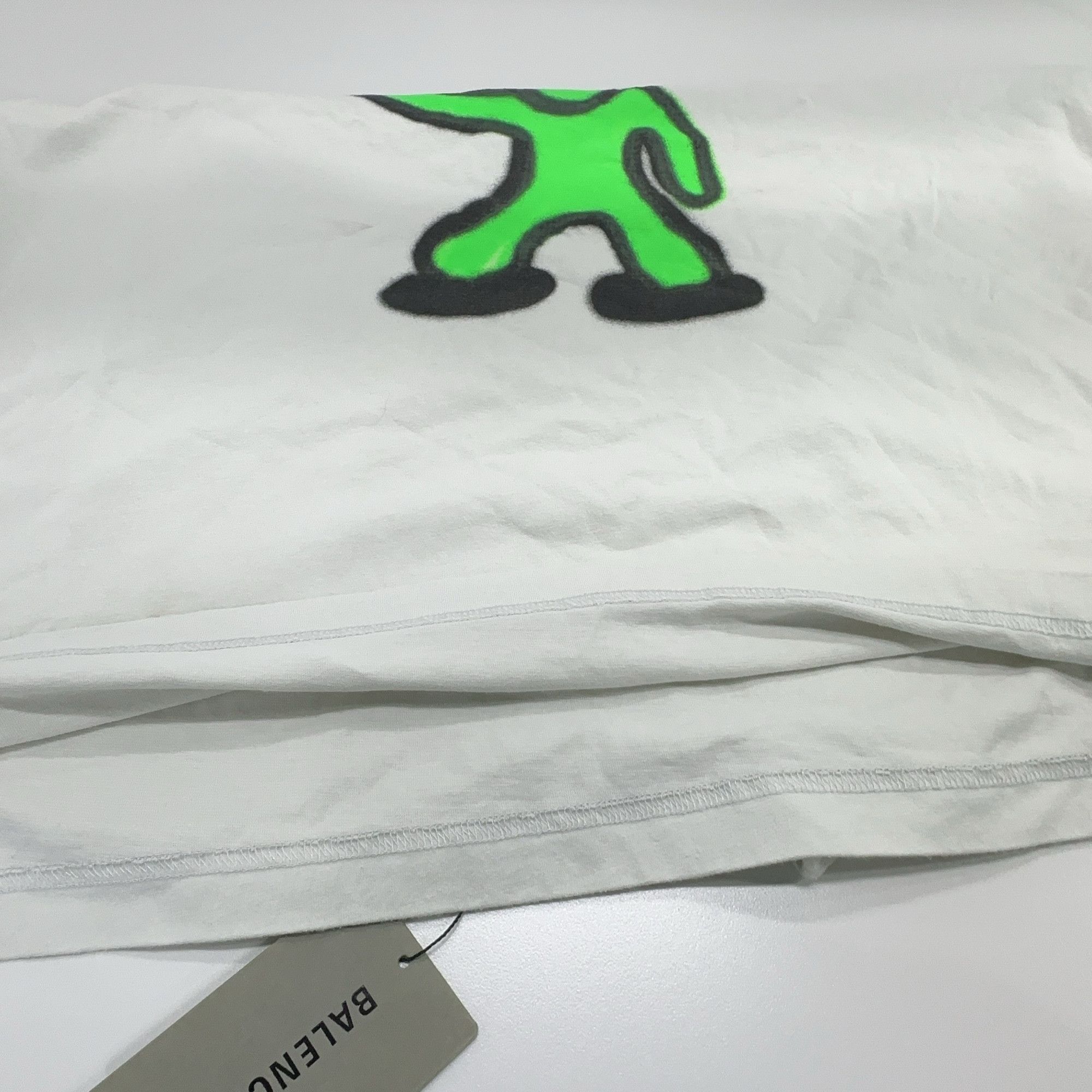 Balenciaga Balenciaga Alien Smiley Graphic T-Shirt Size L Size US L / EU 52-54 / 3 - 11 Thumbnail