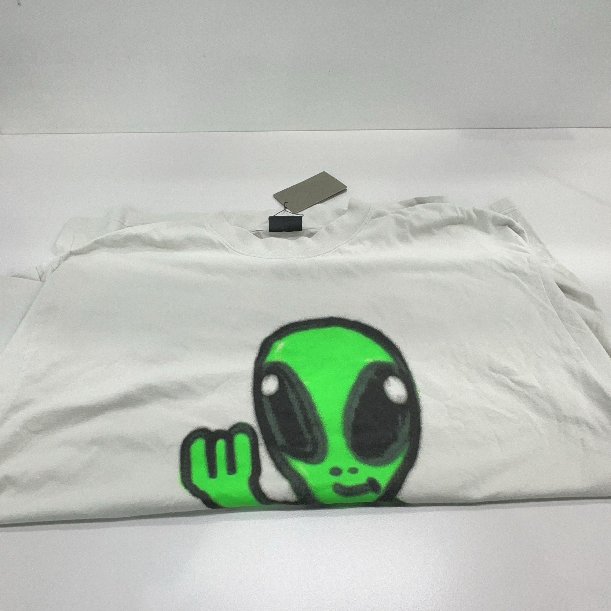 Balenciaga Balenciaga Alien Smiley Graphic T-Shirt Size L Size US L / EU 52-54 / 3 - 9 Thumbnail