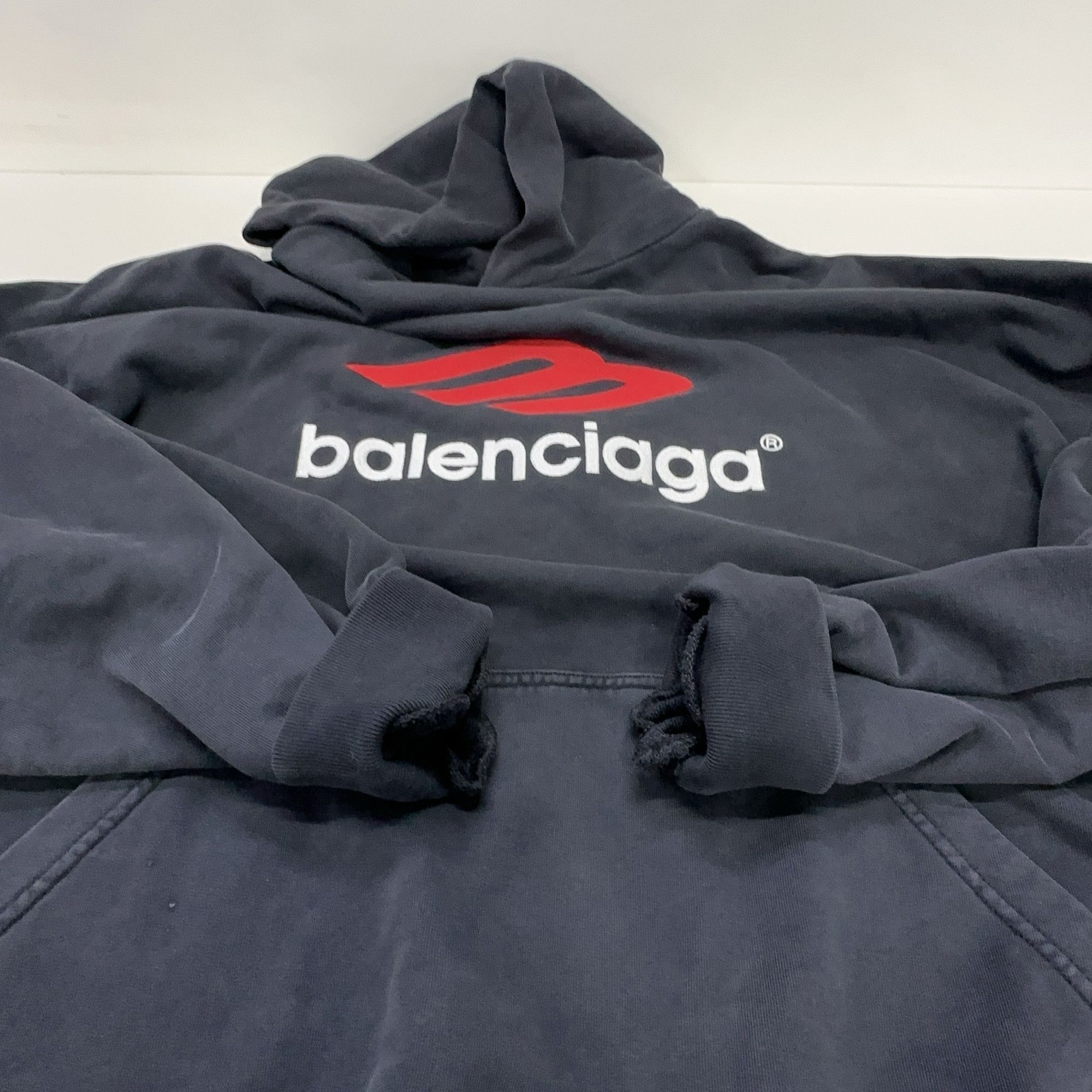 Balenciaga Balenciaga Logo Print Hoodie Size 1 Size US S / EU 44-46 / 1 - 12 Thumbnail