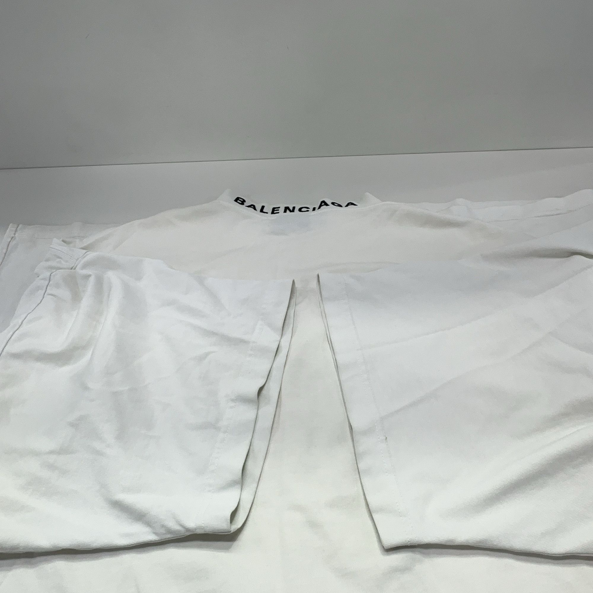 Balenciaga Balenciaga SS23 Heart Print T-Shirt M Size US M / EU 48-50 / 2 - 14 Thumbnail