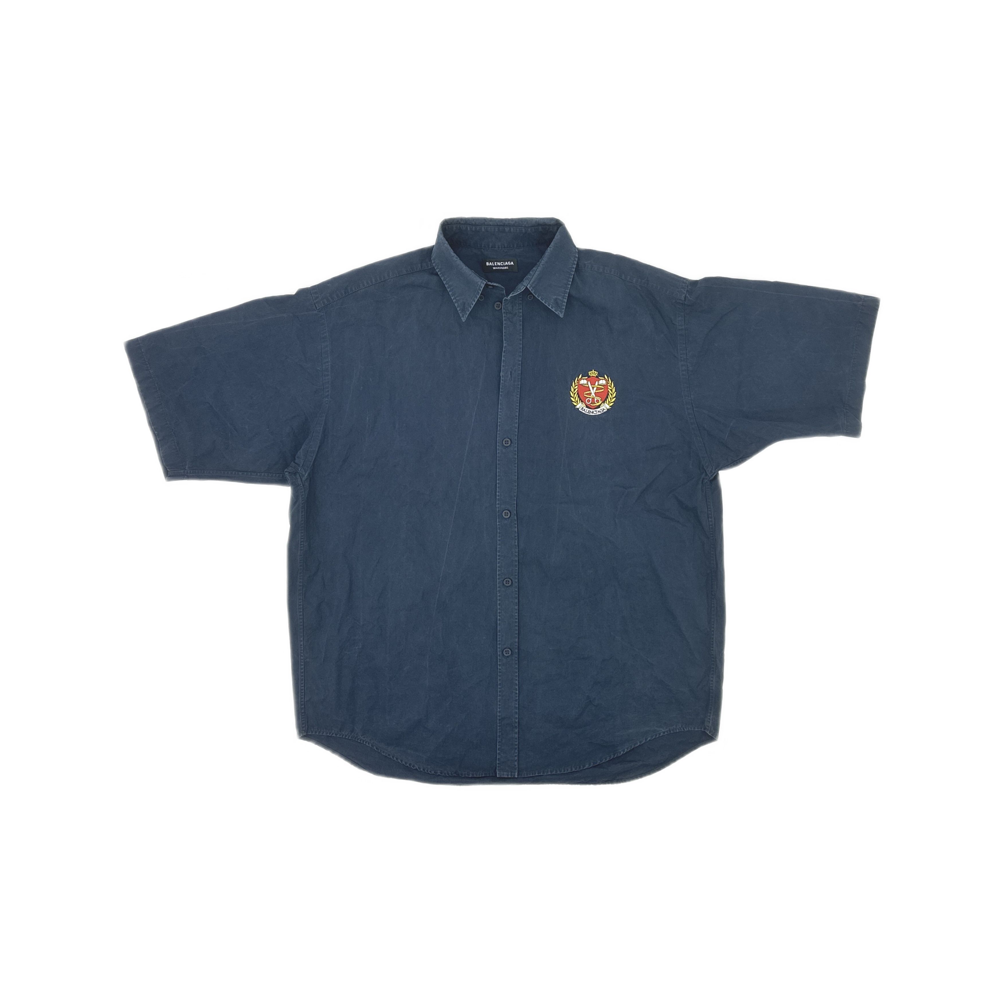 Balenciaga Balenciaga Crest Logo Short Sleeve Shirt 37 Size US S / EU 44-46 / 1 - 2 Thumbnail