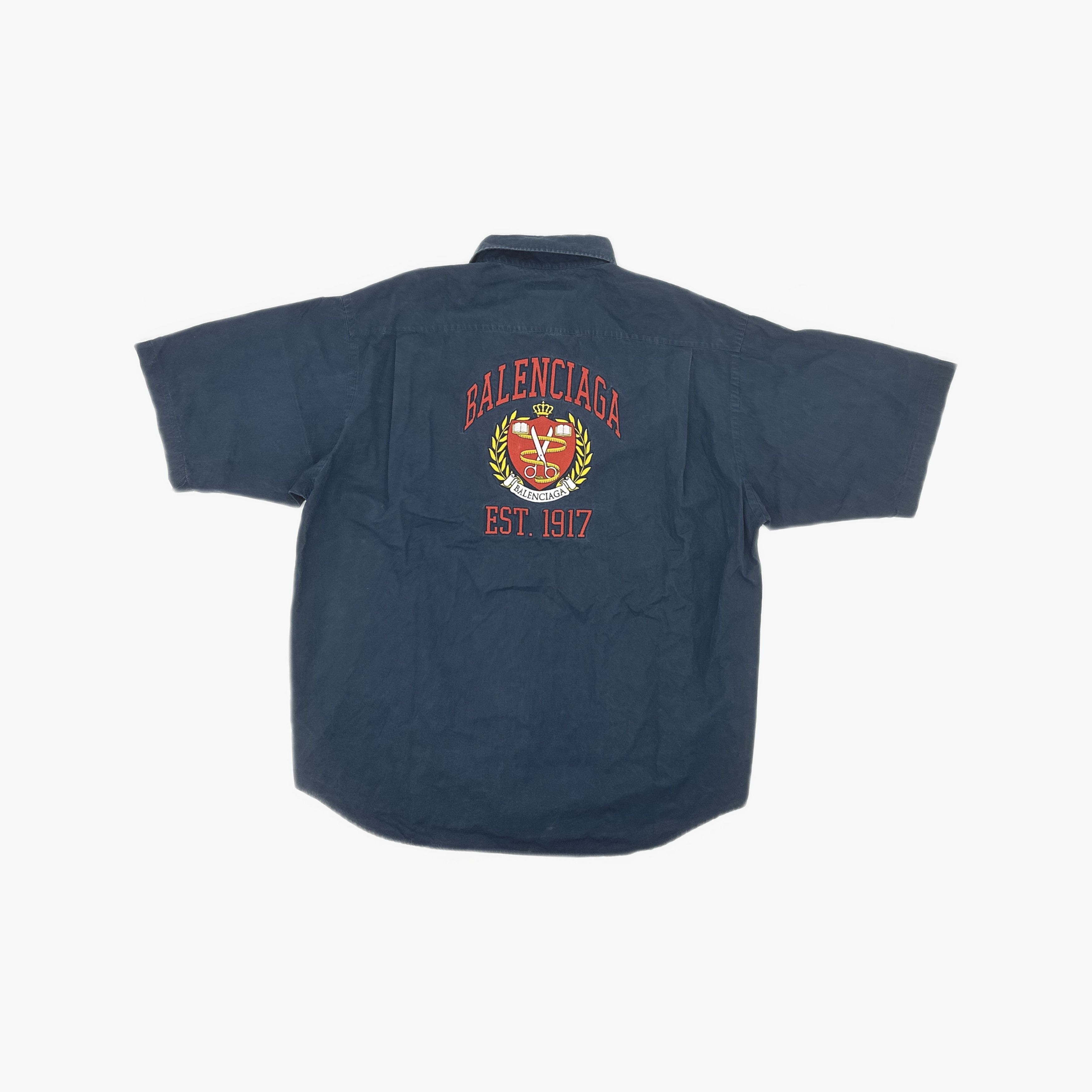Balenciaga Balenciaga Crest Logo Short Sleeve Shirt 37 Size US S / EU 44-46 / 1 - 3 Thumbnail