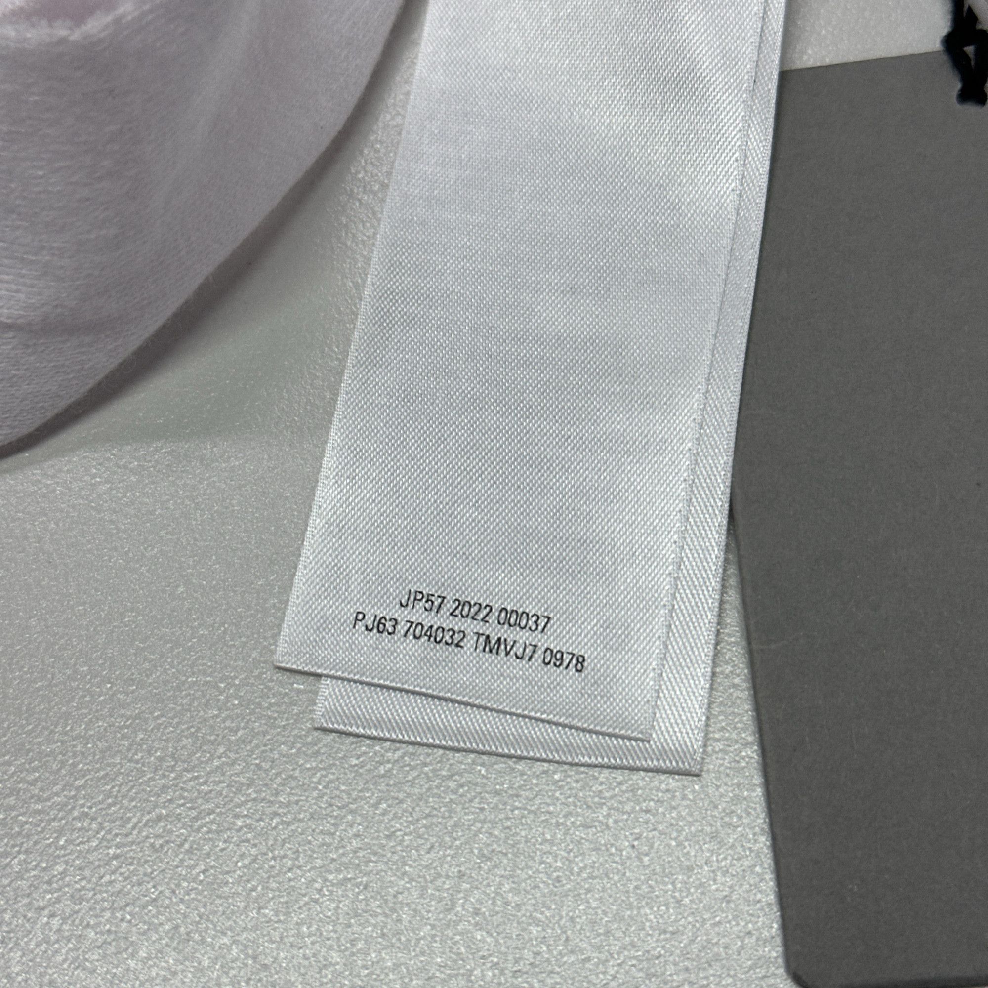 Balenciaga Balenciaga Logo Print T-Shirt US S Size US S / EU 44-46 / 1 - 7 Thumbnail