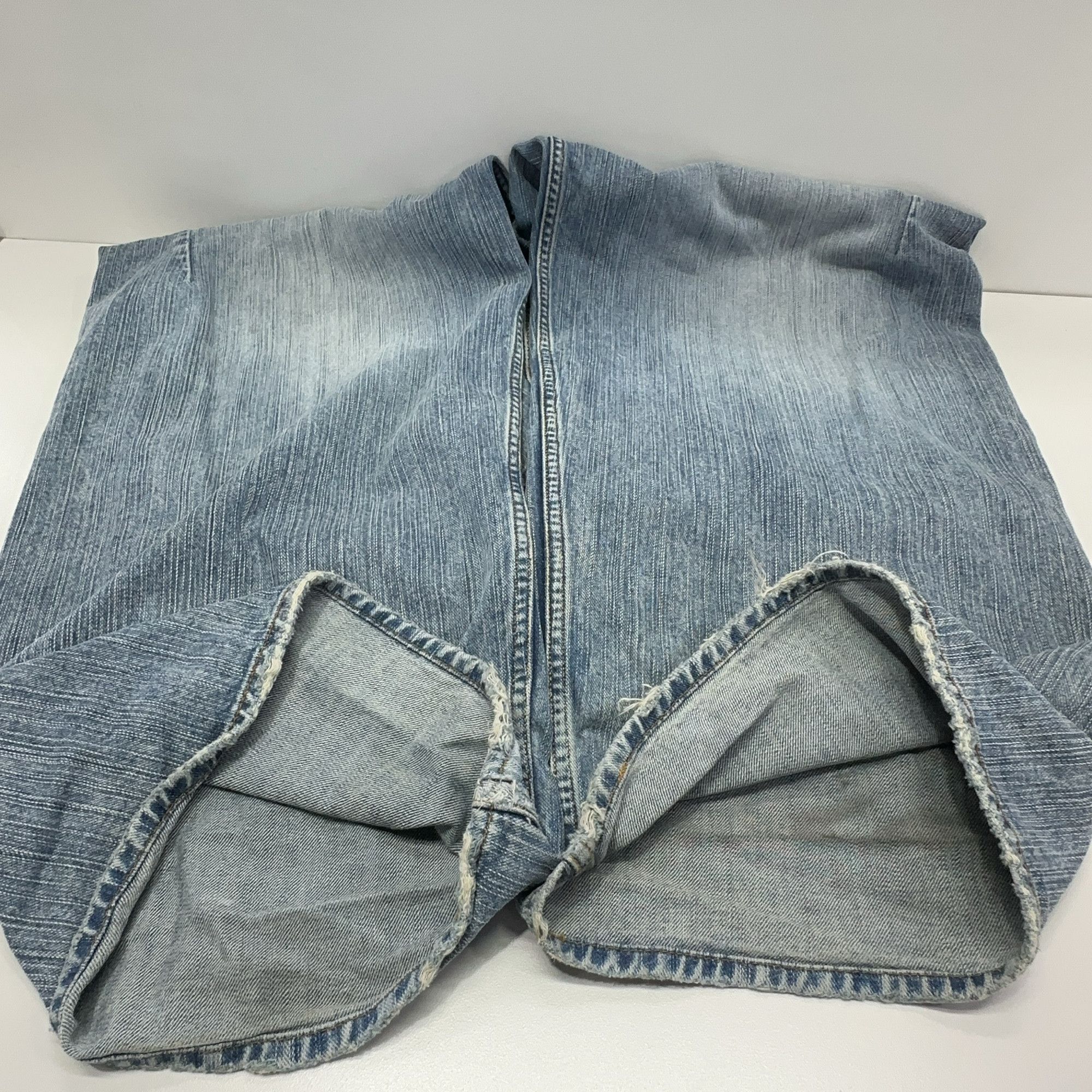 Balenciaga Balenciaga Red Logo Distressed Denim Jeans S Size US 30 / EU 46 - 10 Thumbnail