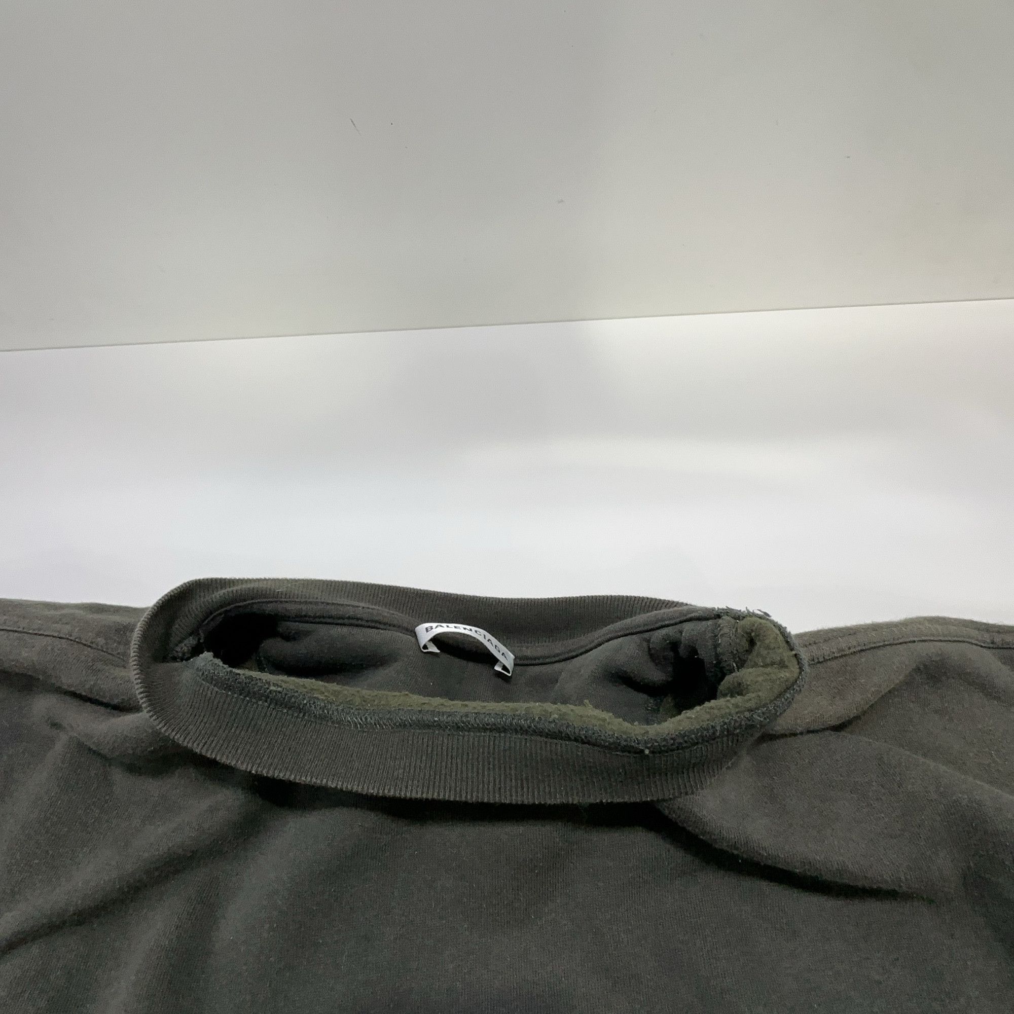 Balenciaga Balenciaga Washed Logo Sweatshirt Size M Size US M / EU 48-50 / 2 - 7 Thumbnail
