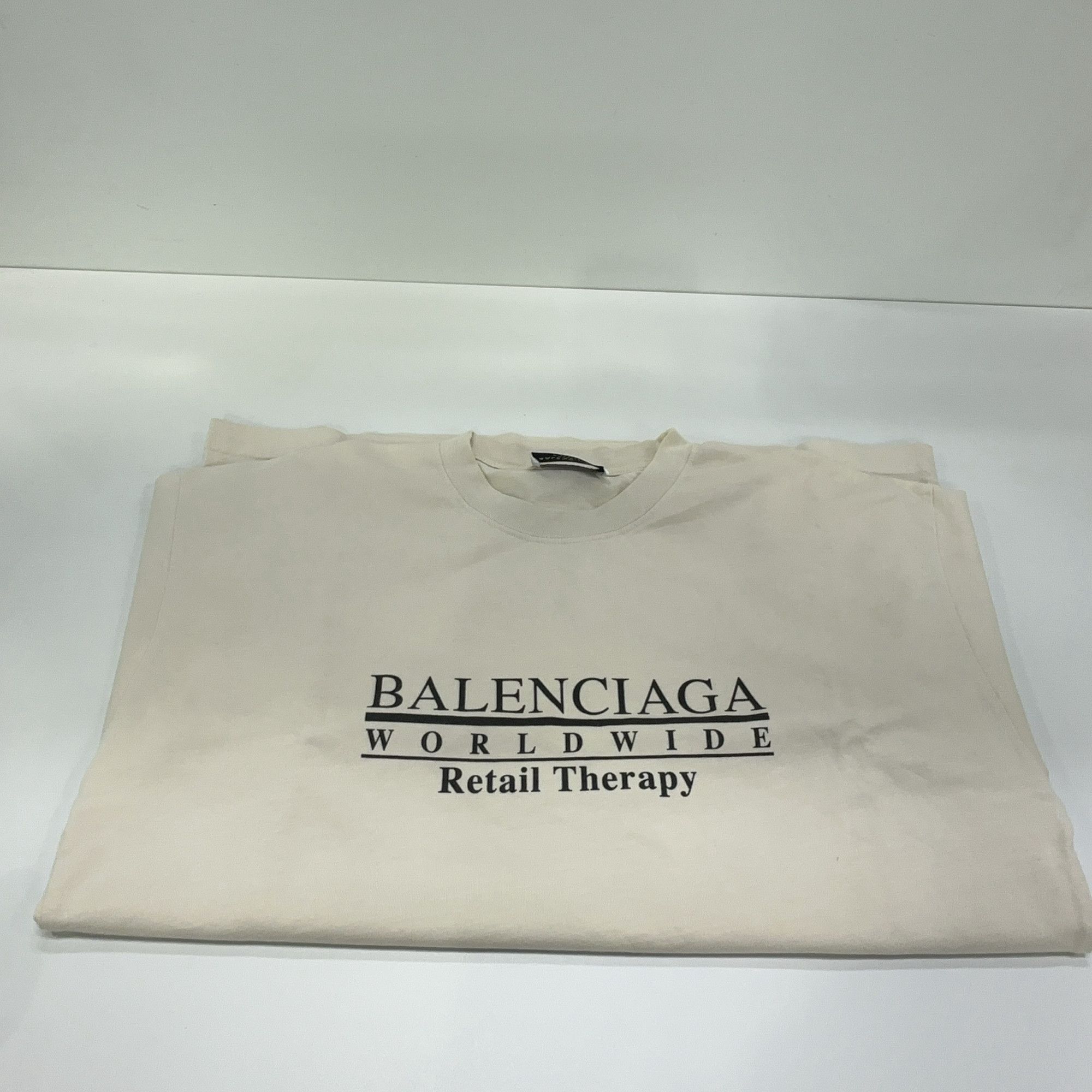 Balenciaga Balenciaga Retail Therapy Graphic T-Shirt S Size S / US 4 / IT 40 - 11 Thumbnail
