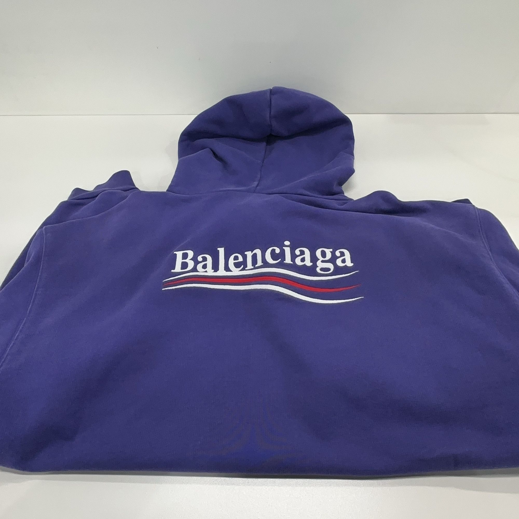 Balenciaga Balenciaga Political Campaign Hoodie Size L Size US L / EU 52-54 / 3 - 10 Thumbnail