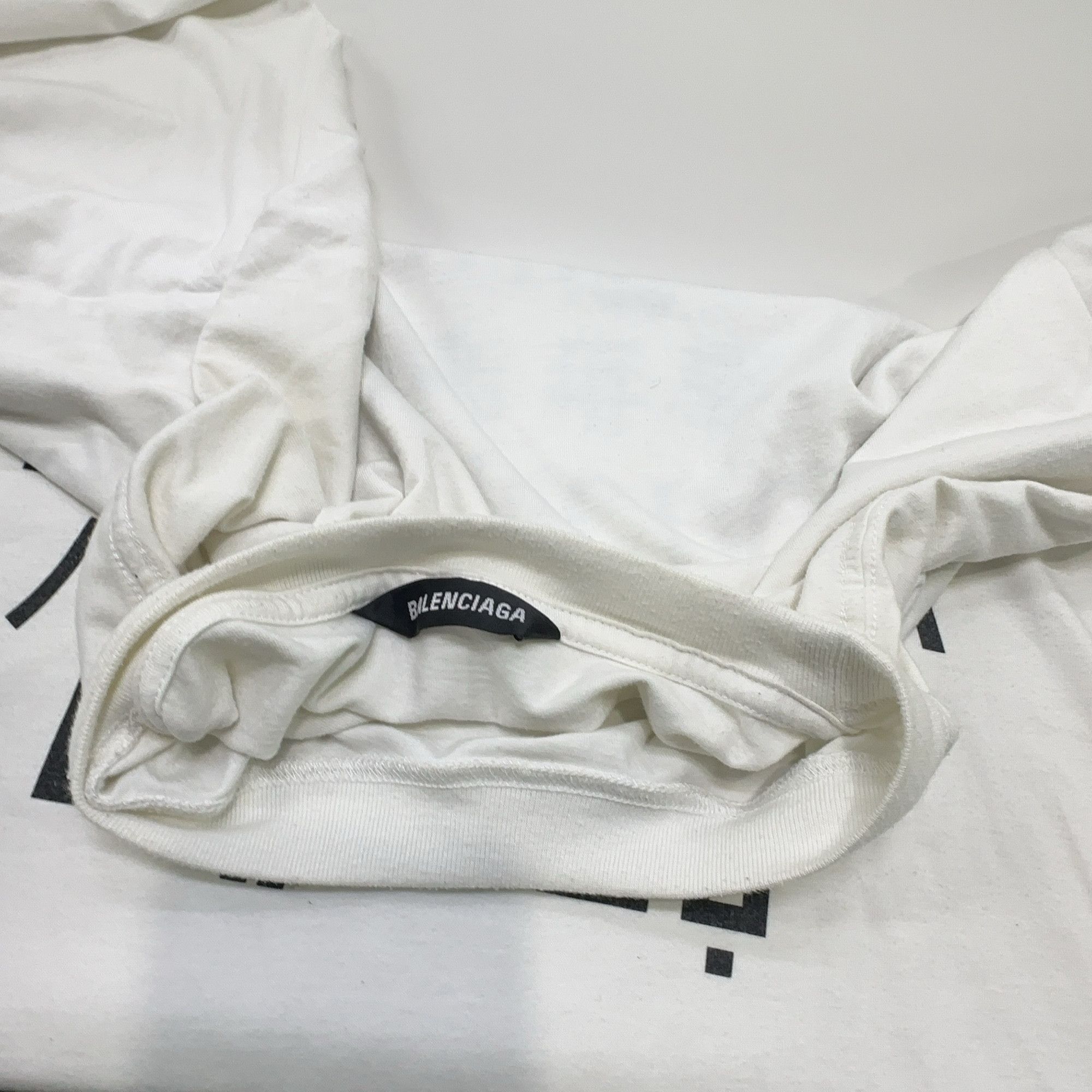 Balenciaga Balenciaga Languages Logo T-Shirt S Size US S / EU 44-46 / 1 - 10 Thumbnail