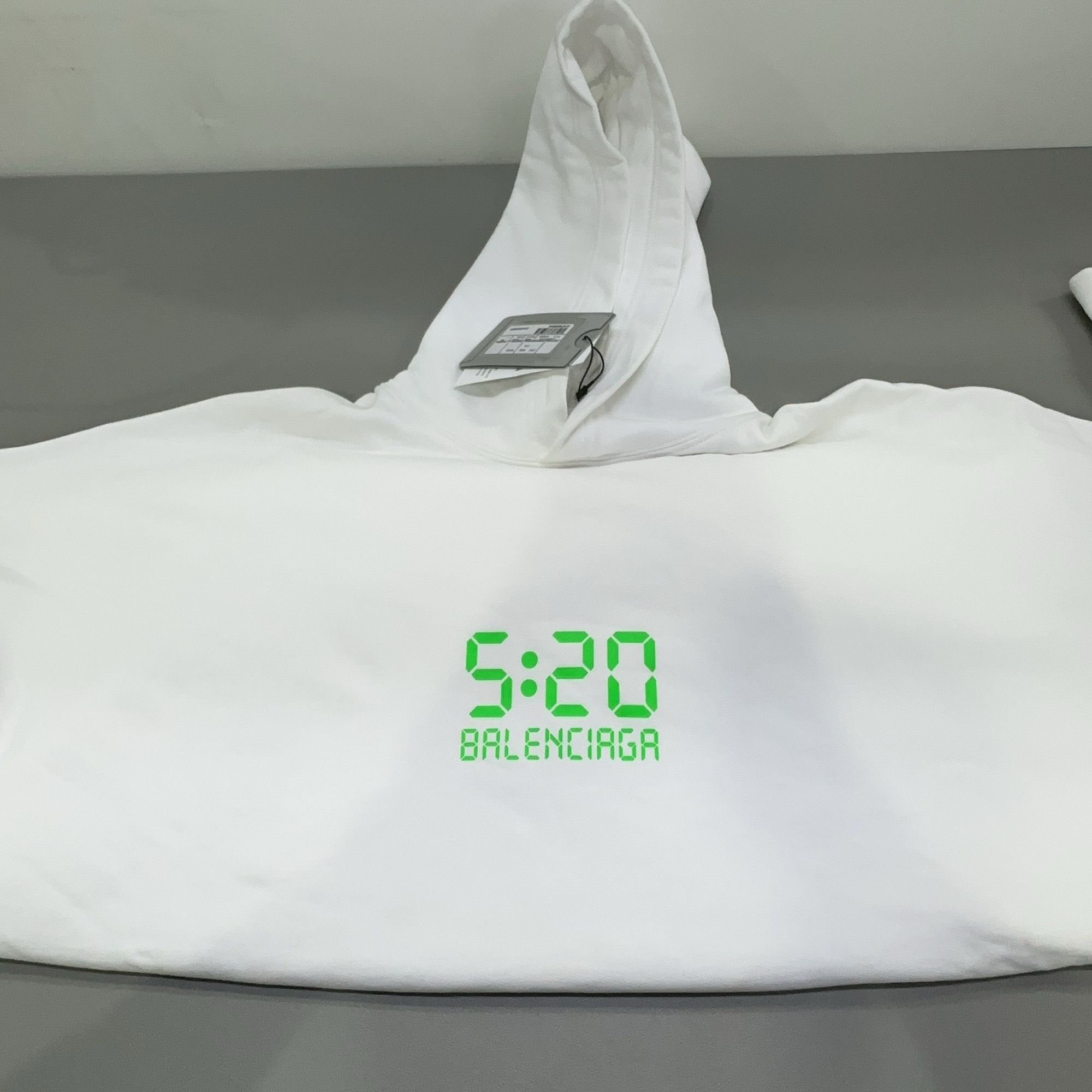 Balenciaga Balenciaga 5:20 Digital Print Hoodie Size 1 Size US S / EU 44-46 / 1 - 8 Thumbnail