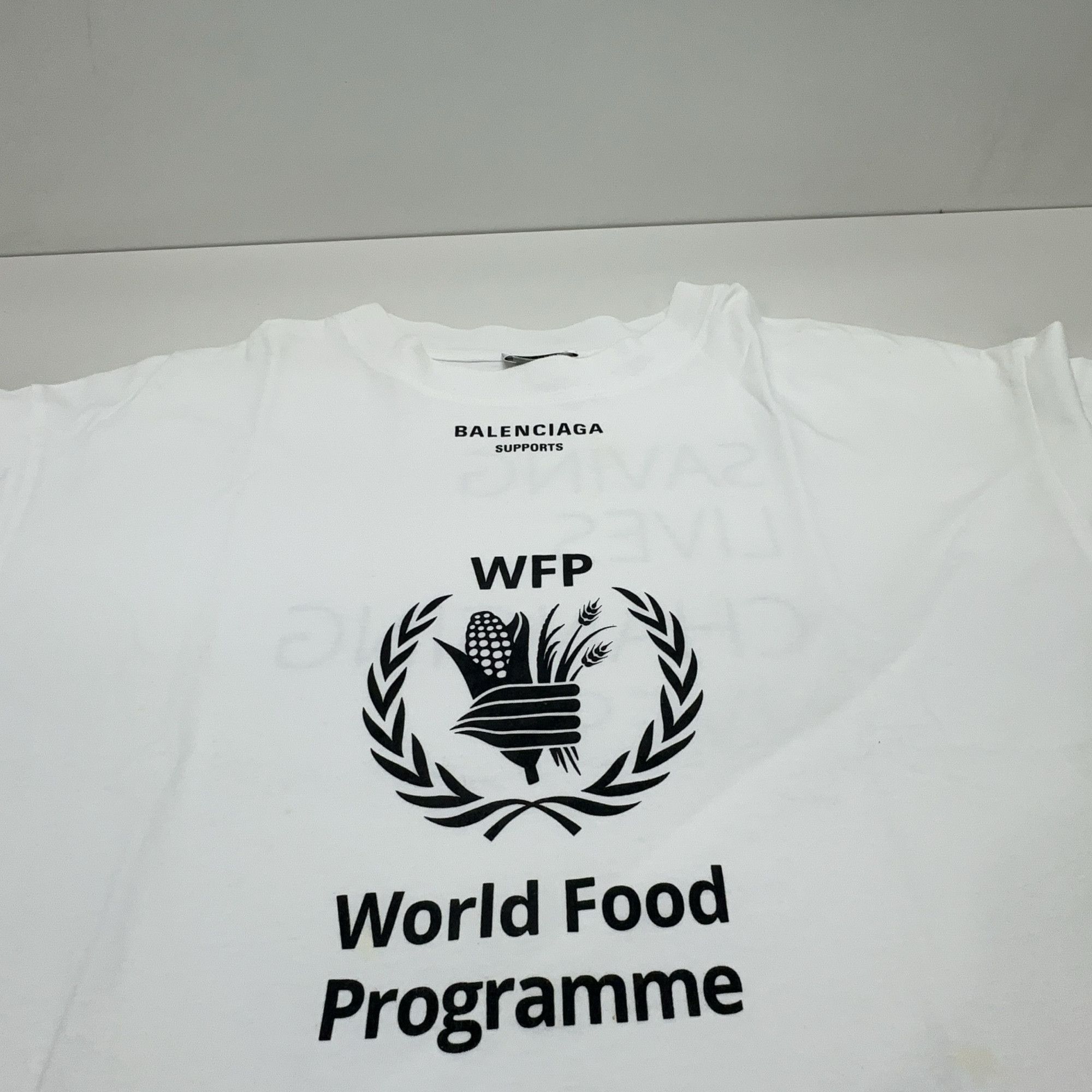 Balenciaga Balenciaga World Food Programme Print T-Shirt XS Size XS / US 0-2 / IT 36-38 - 7 Thumbnail