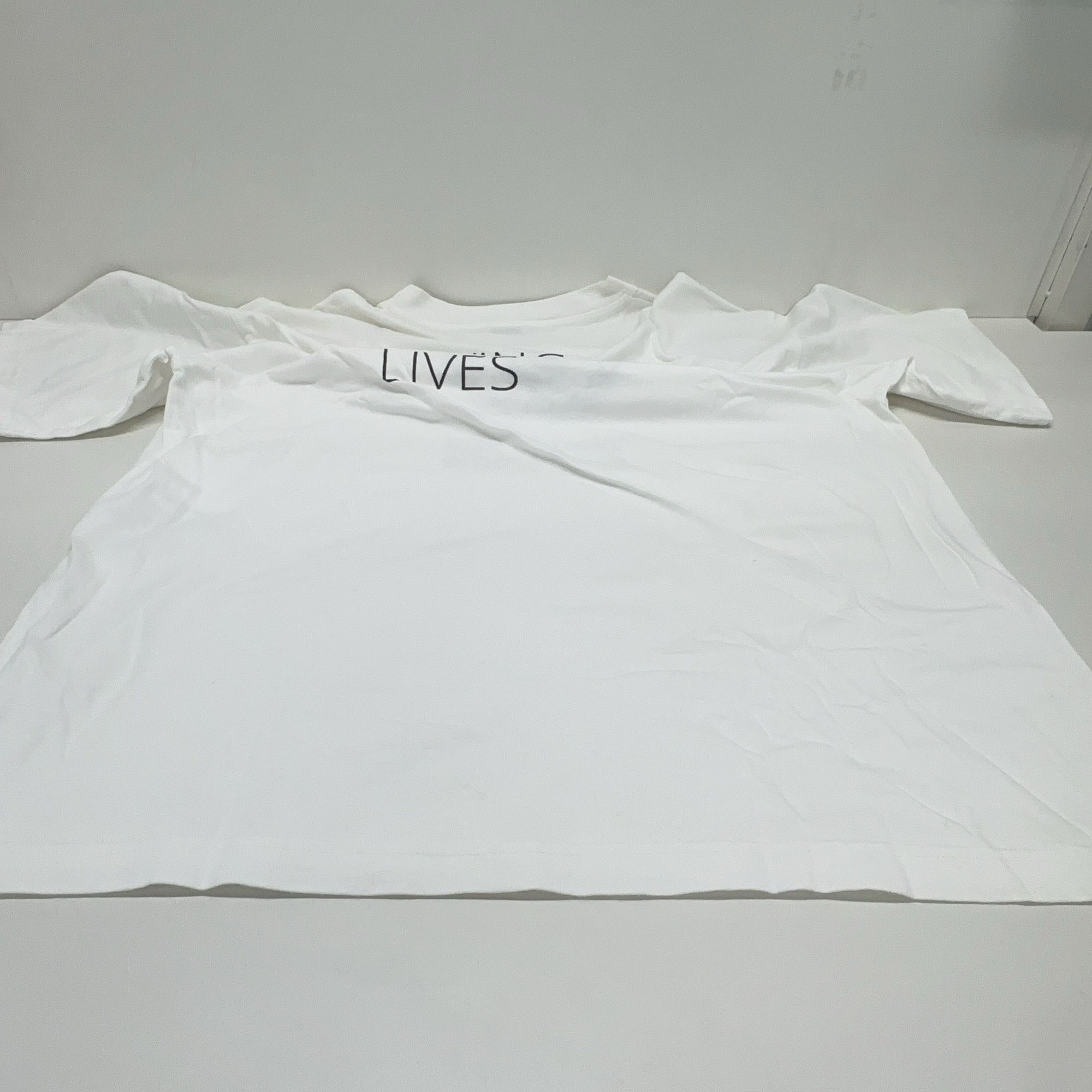 Balenciaga Balenciaga World Food Programme Print T-Shirt XS Size XS / US 0-2 / IT 36-38 - 12 Thumbnail