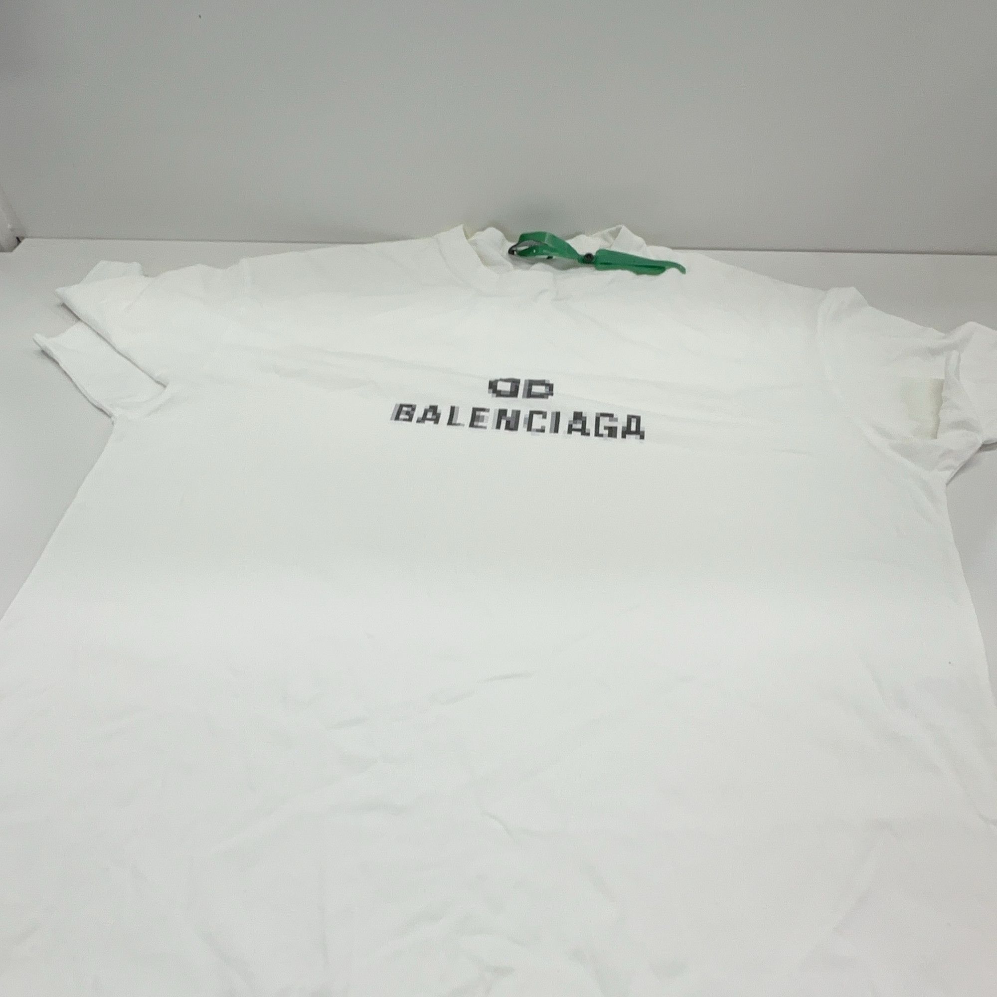 Balenciaga Balenciaga Pixel Logo Print T-Shirt Size L Size US L / EU 52-54 / 3 - 11 Thumbnail