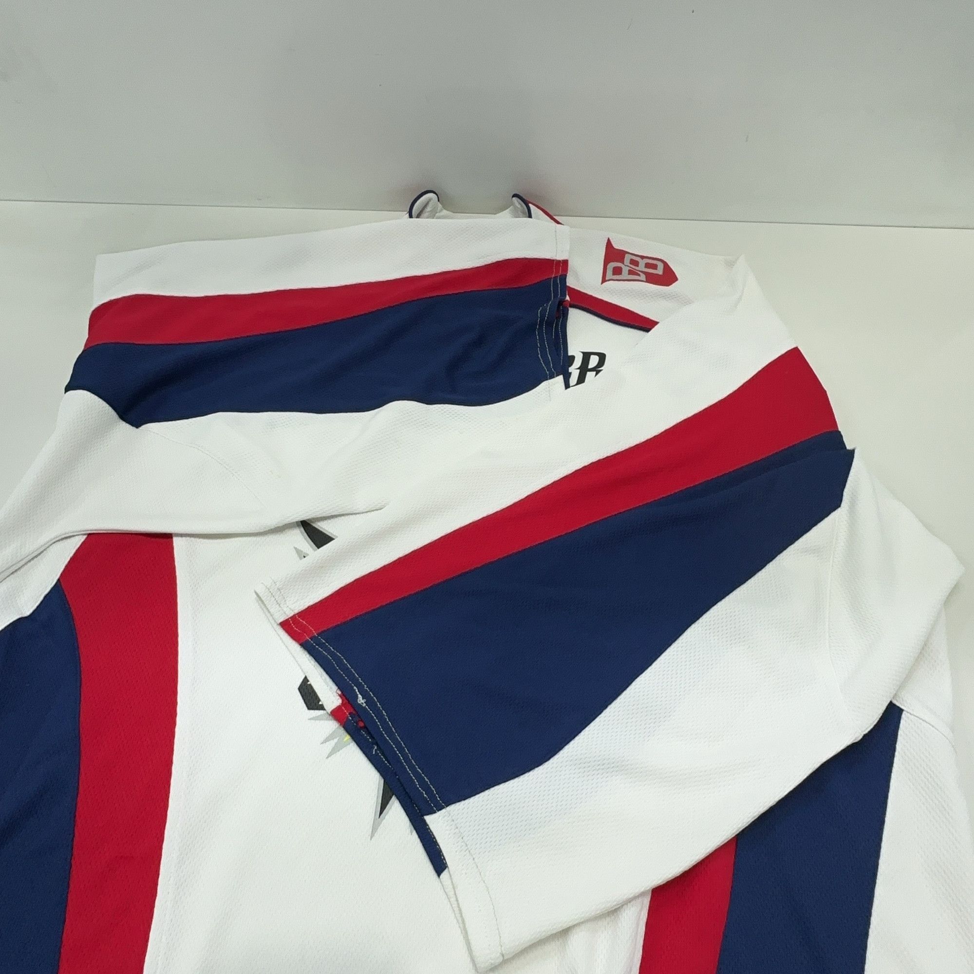 Balenciaga Balenciaga SS21 Hockey Mesh Jersey Size L Size US L / EU 52-54 / 3 - 10 Thumbnail