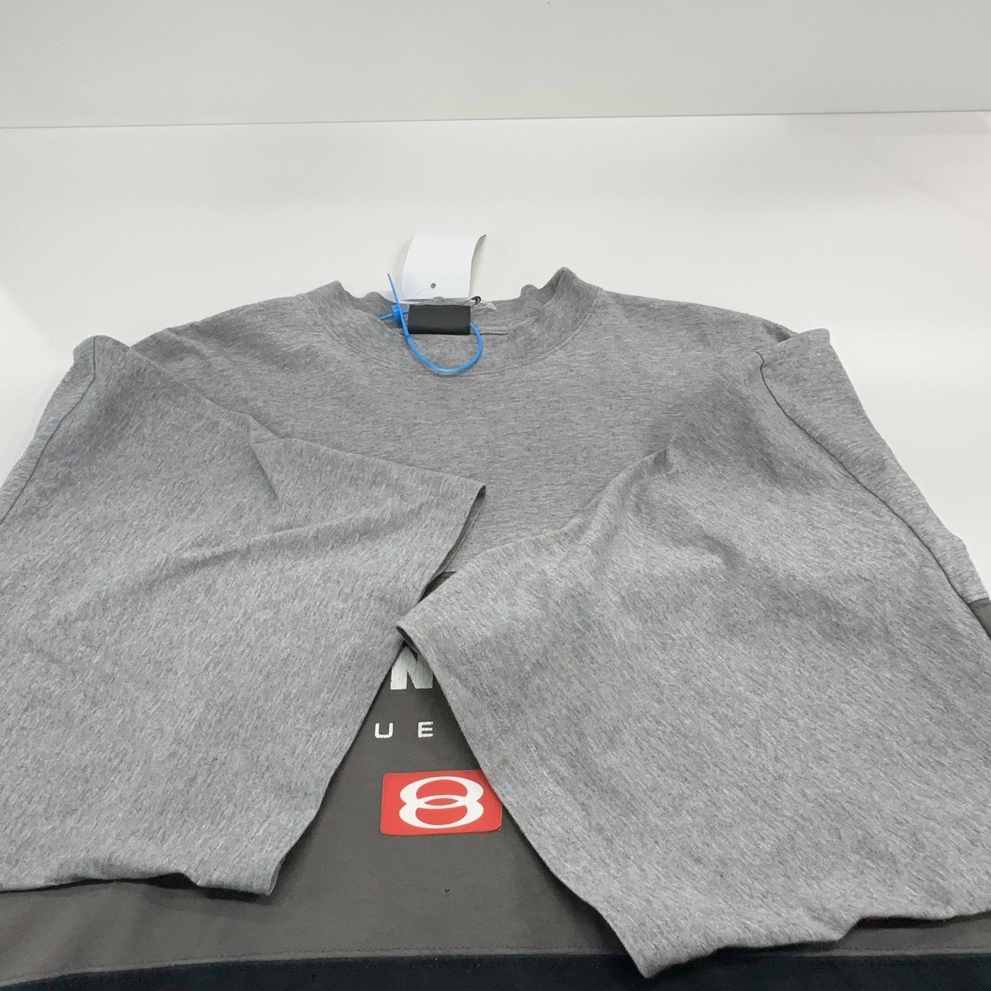 Balenciaga Balenciaga Unity Logo Colorblock T-Shirt XXS Size US XXS / EU 40 - 13 Thumbnail