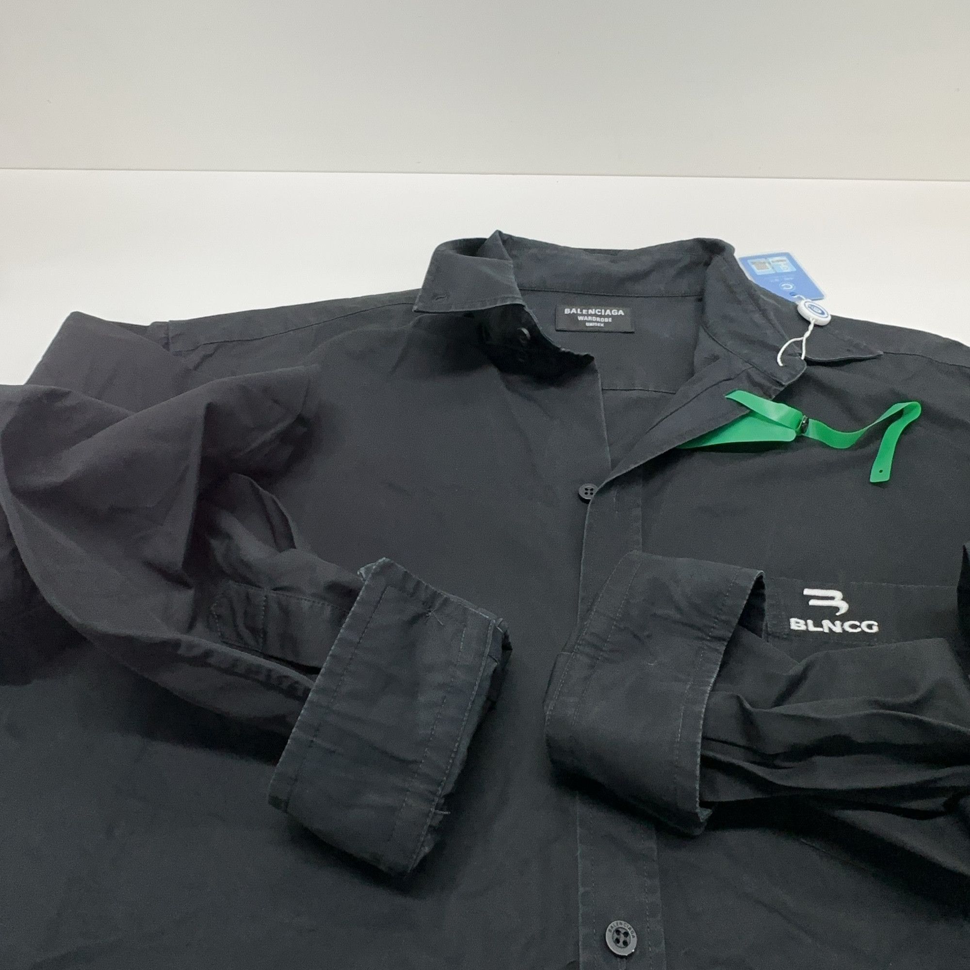 Balenciaga Balenciaga Logo Embroidered Button Up Shirt 38 Size US S / EU 44-46 / 1 - 13 Thumbnail