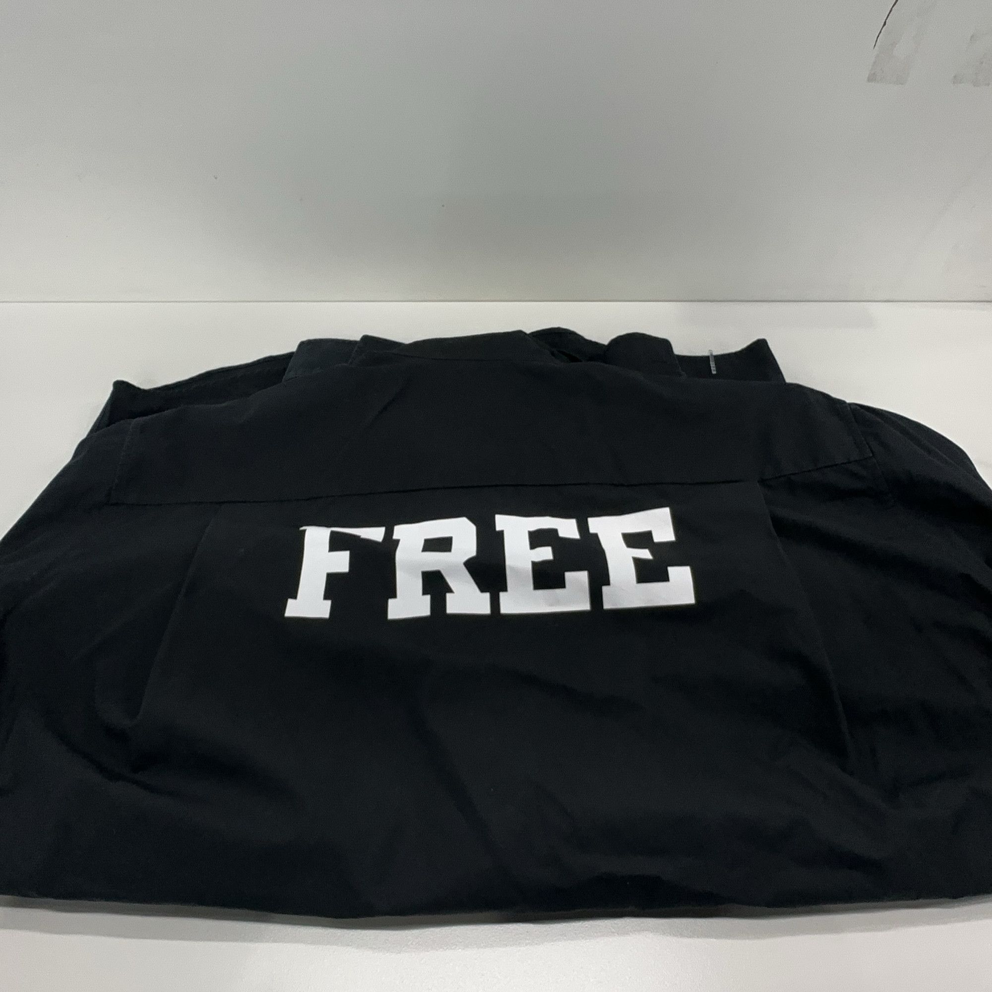 Balenciaga Balenciaga FREE Back Logo Cotton Shirt 38 Size S / US 4 / IT 40 - 8 Thumbnail