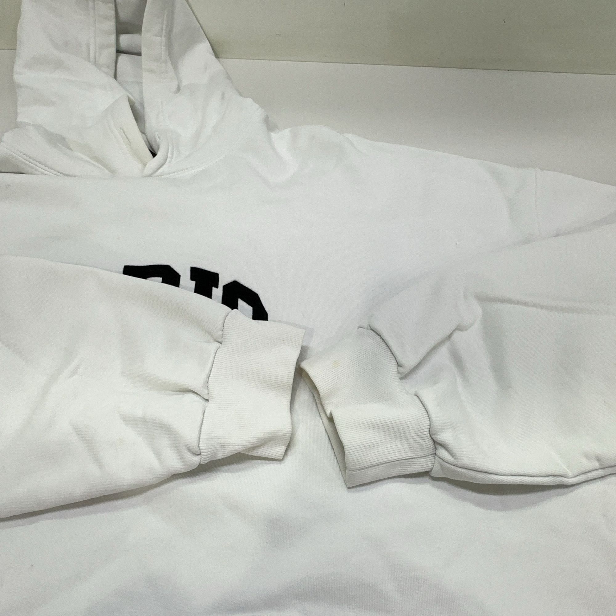 Balenciaga Balenciaga Paris Logo Hoodie US S Size US S / EU 44-46 / 1 - 13 Thumbnail