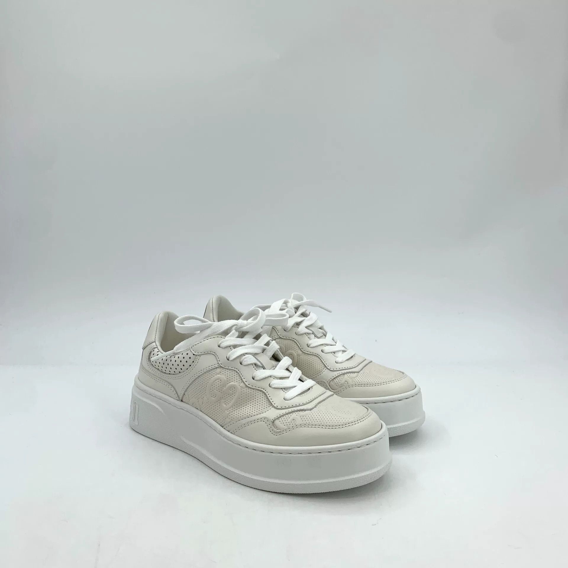 Gucci Gucci Embossed Logo Platform Sneakers 35 Size US 5 / IT 35 - 3 Thumbnail