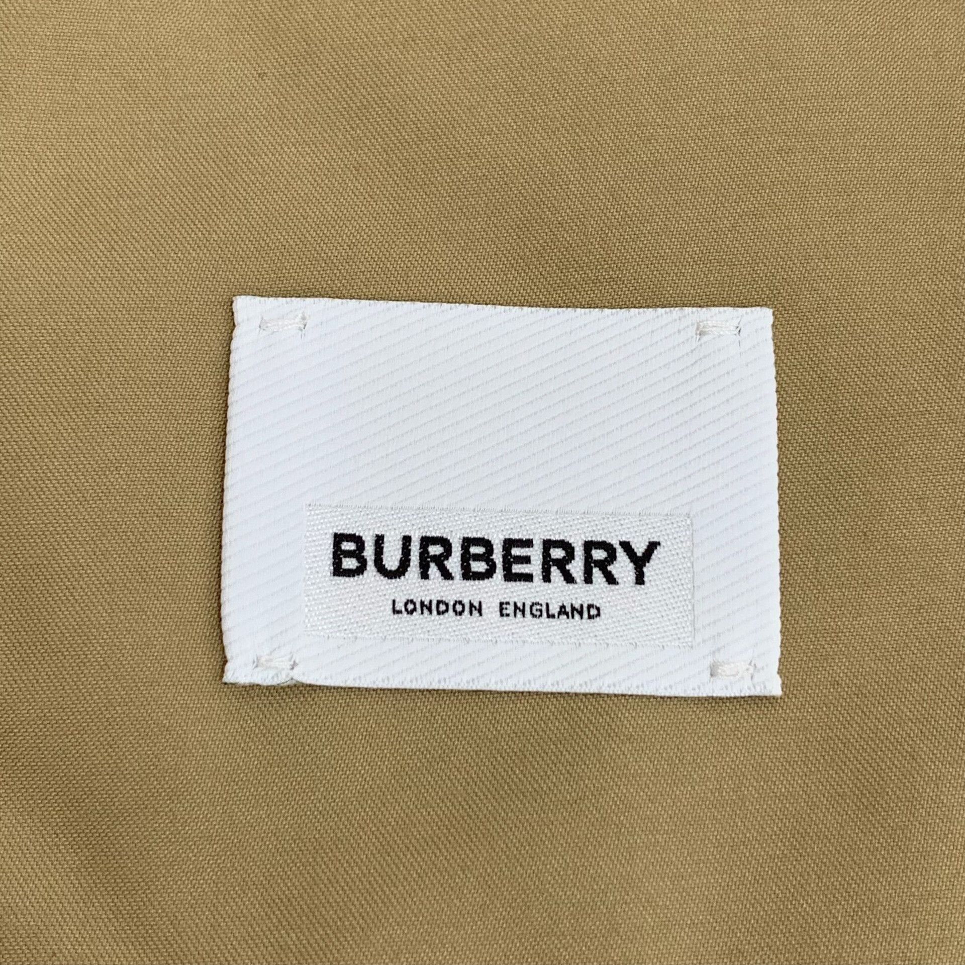 Burberry Burberry Quilted Diamond Jacket Size L Size US L / EU 52-54 / 3 - 6 Thumbnail