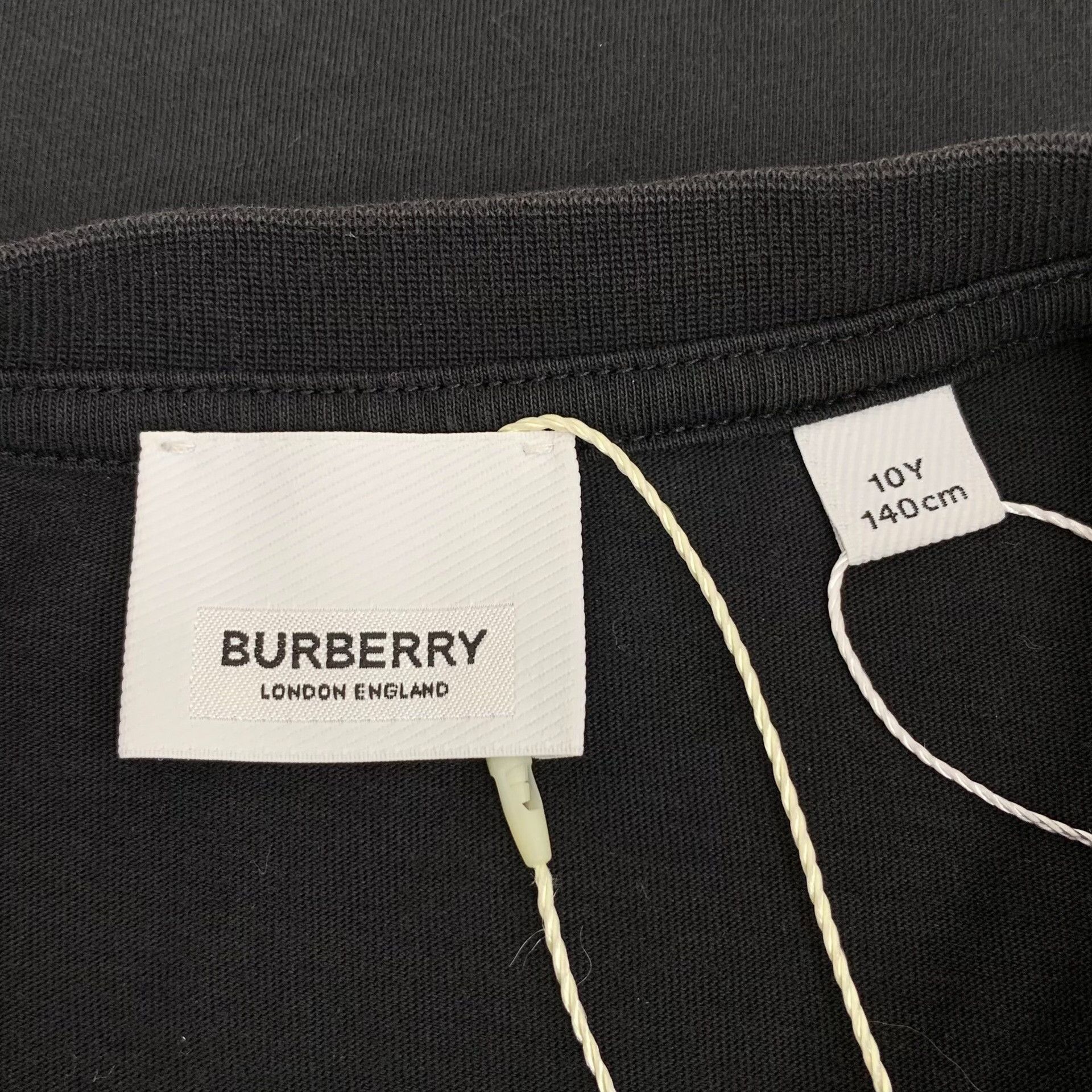 Burberry Burberry London England Logo Print T-Shirt US XXS Size US XXS / EU 40 - 6 Thumbnail