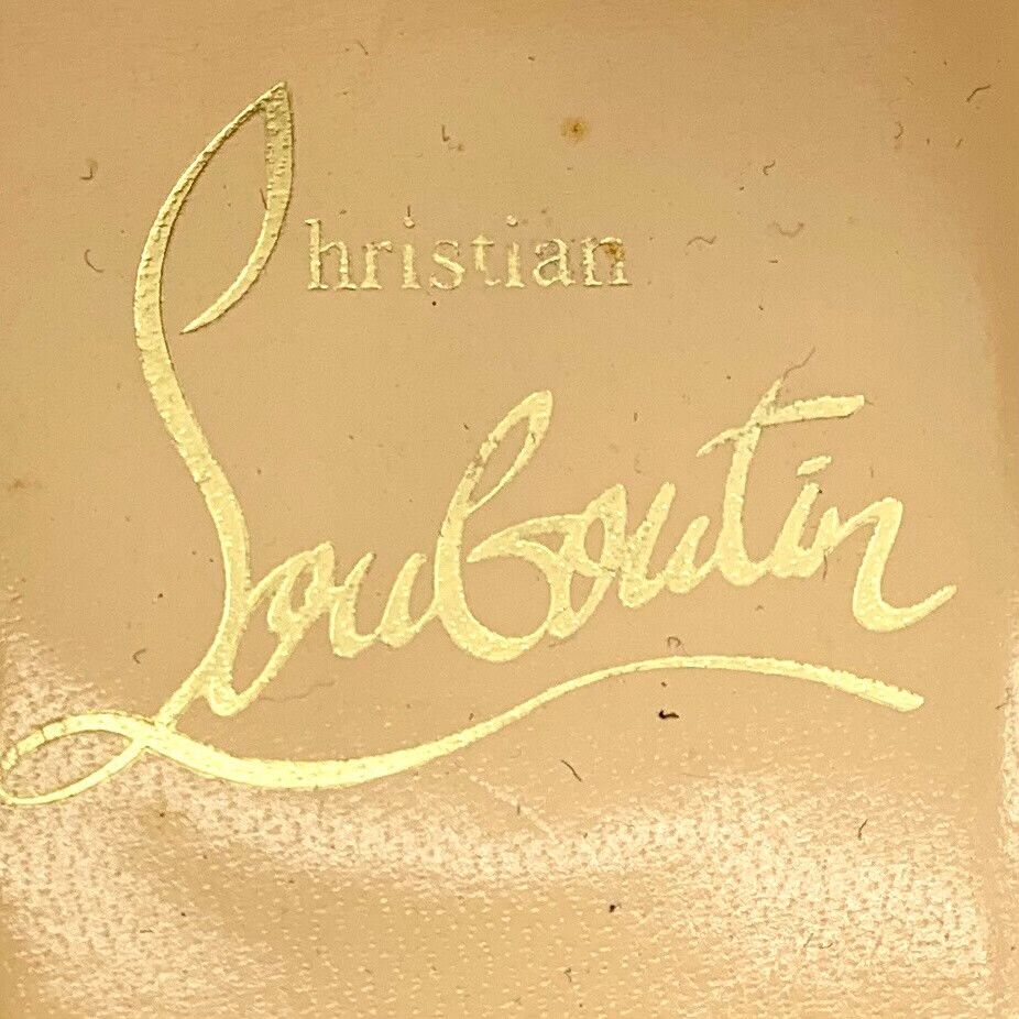 Christian Louboutin Christian Louboutin Nude Patent Round Toe Heels 35.5 Size US 5.5 / IT 35.5 - 8 Thumbnail