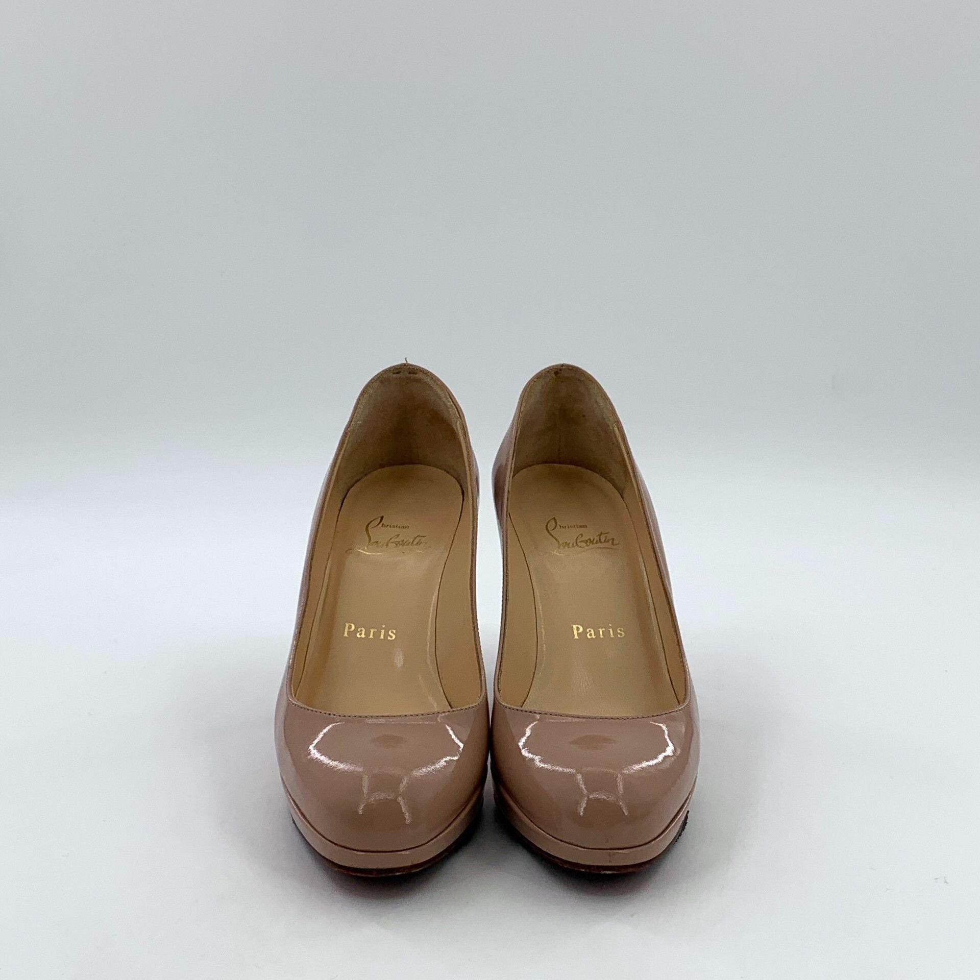 Christian Louboutin Christian Louboutin Nude Patent Round Toe Heels 35.5 Size US 5.5 / IT 35.5 - 4 Thumbnail