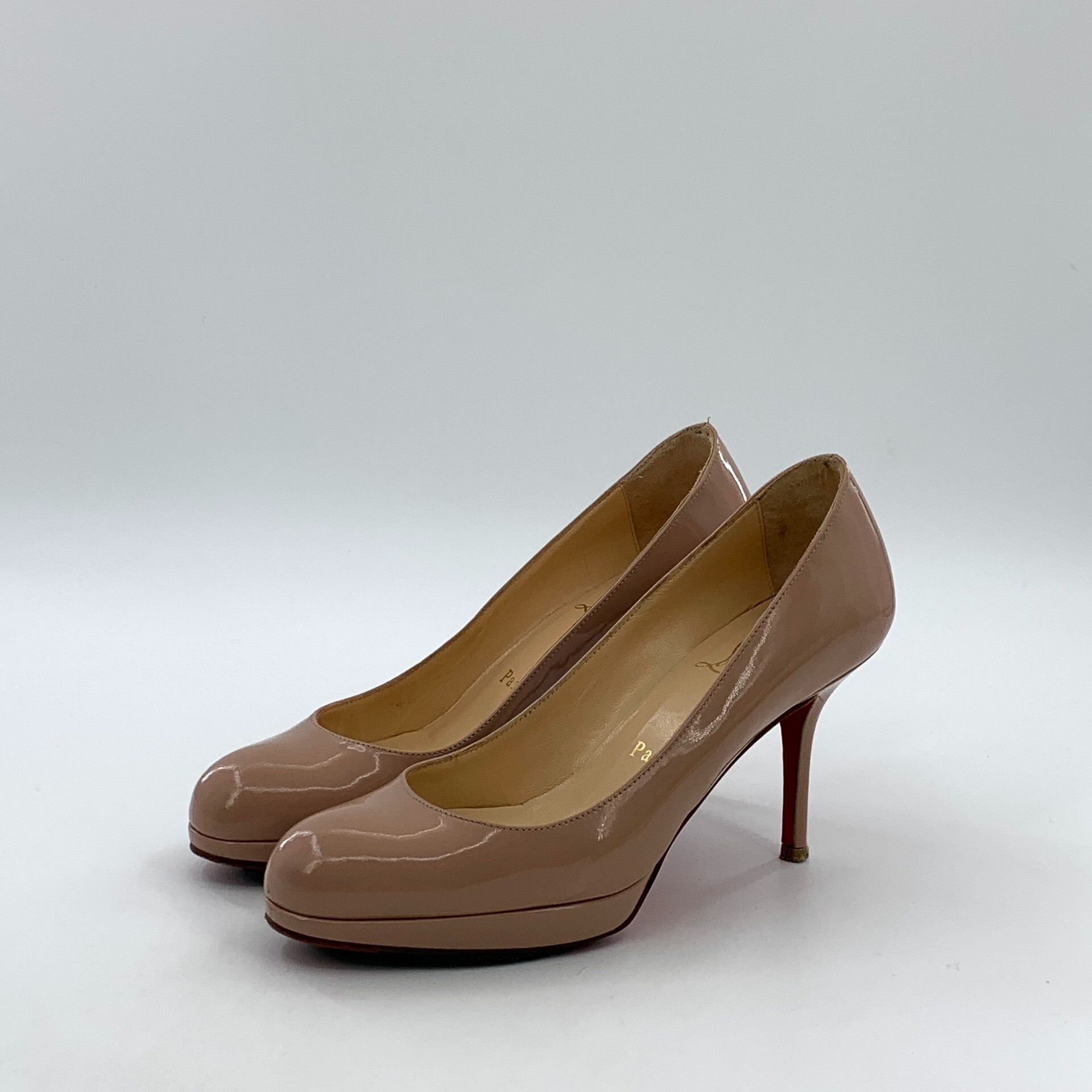 Christian Louboutin Christian Louboutin Nude Patent Round Toe Heels 35.5 Size US 5.5 / IT 35.5 - 2 Thumbnail