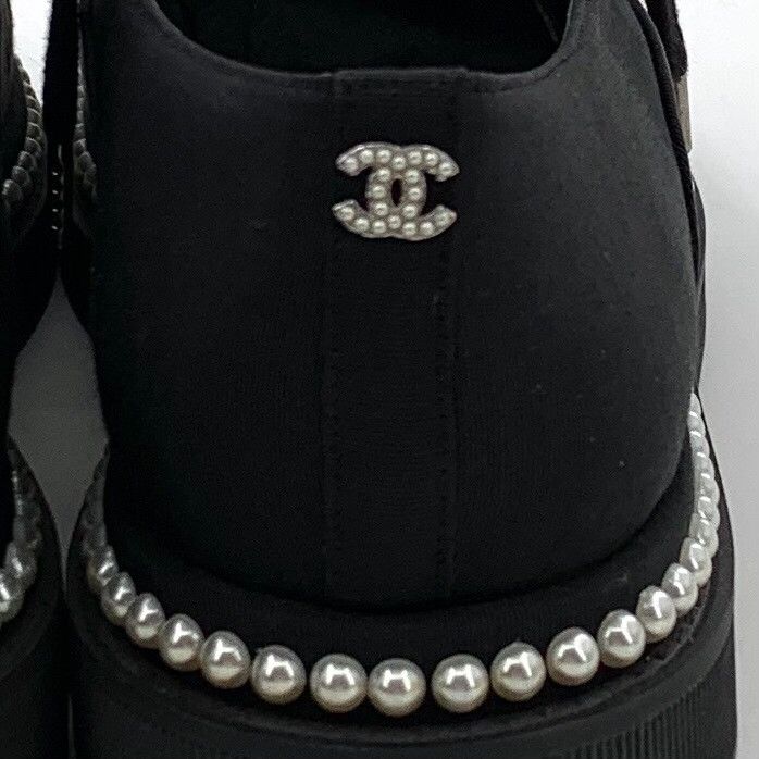 Chanel Chanel Pearl Trimmed Lace Up Flats 37 Size US 7 / IT 37 - 7 Thumbnail