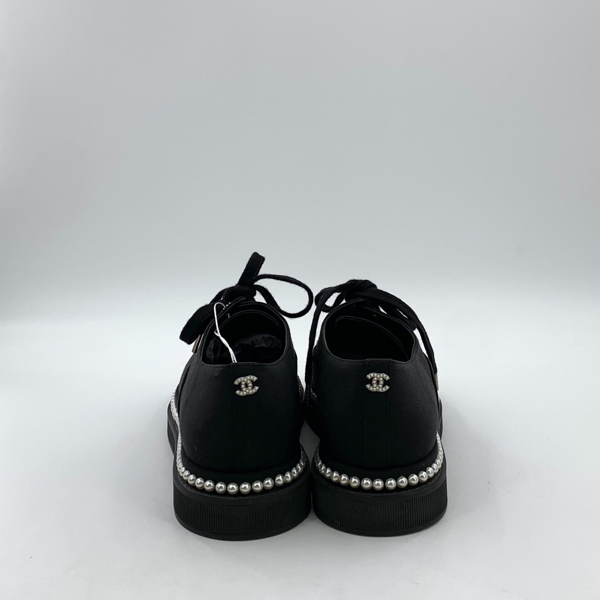 Chanel Chanel Pearl Trimmed Lace Up Flats 37 Size US 7 / IT 37 - 5 Thumbnail