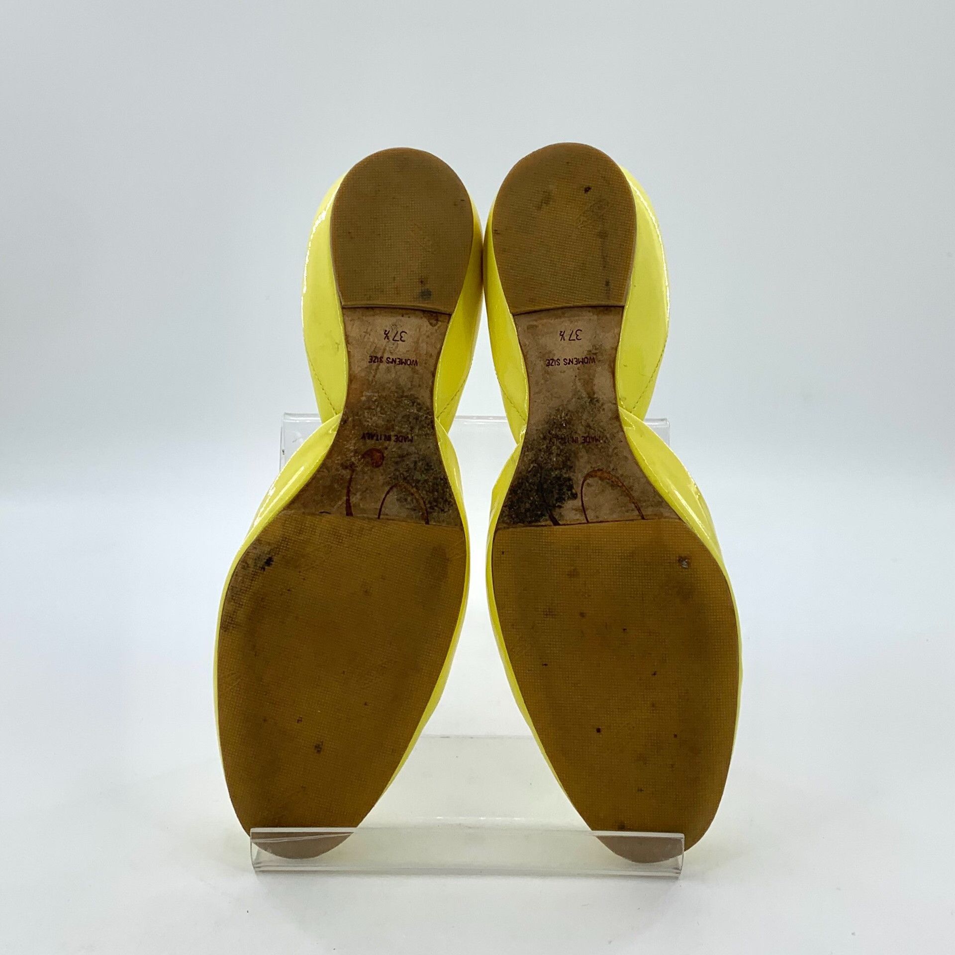 Roger Vivier Roger Vivier Yellow Patent Buckle Flats IT 37.5 Size US 7.5 / IT 37.5 - 6 Thumbnail