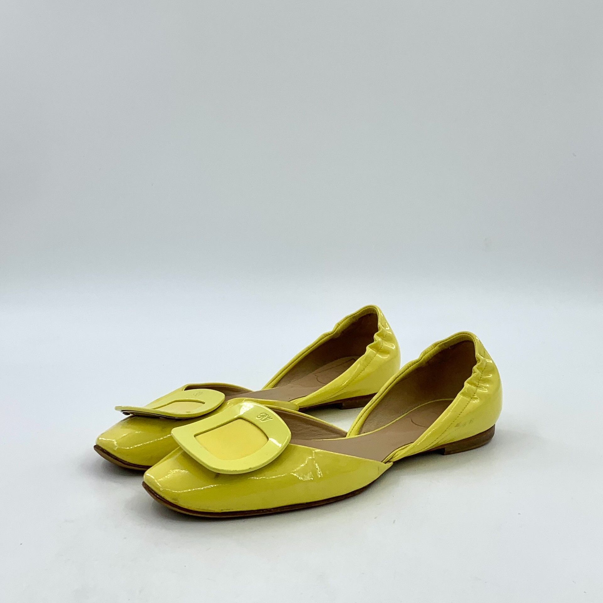 Roger Vivier Roger Vivier Yellow Patent Buckle Flats IT 37.5 Size US 7.5 / IT 37.5 - 2 Thumbnail