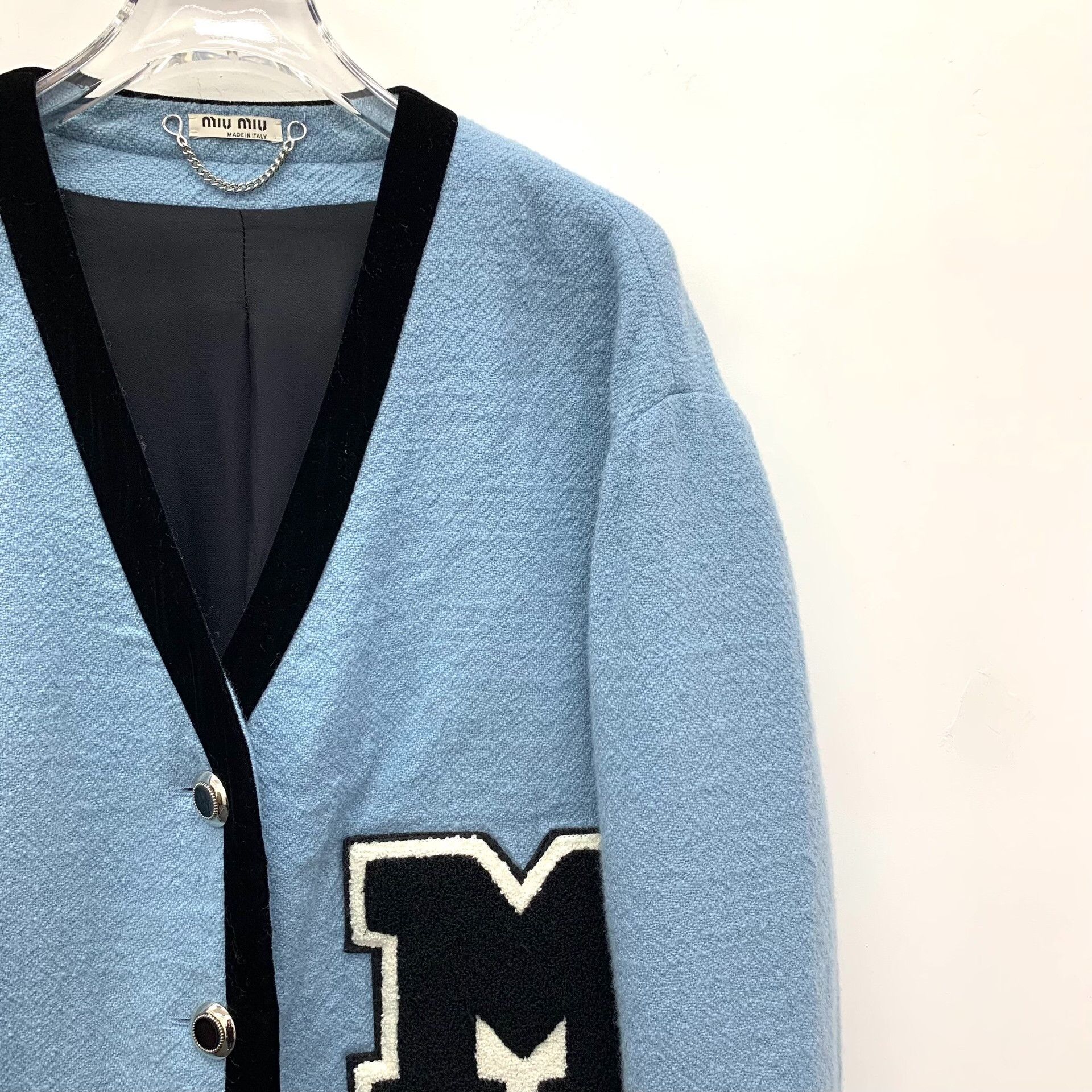 Miu Miu Miu Miu Wool V-Neck Logo Cardigan Size IT 40 Size S / US 4 / IT 40 - 4 Thumbnail