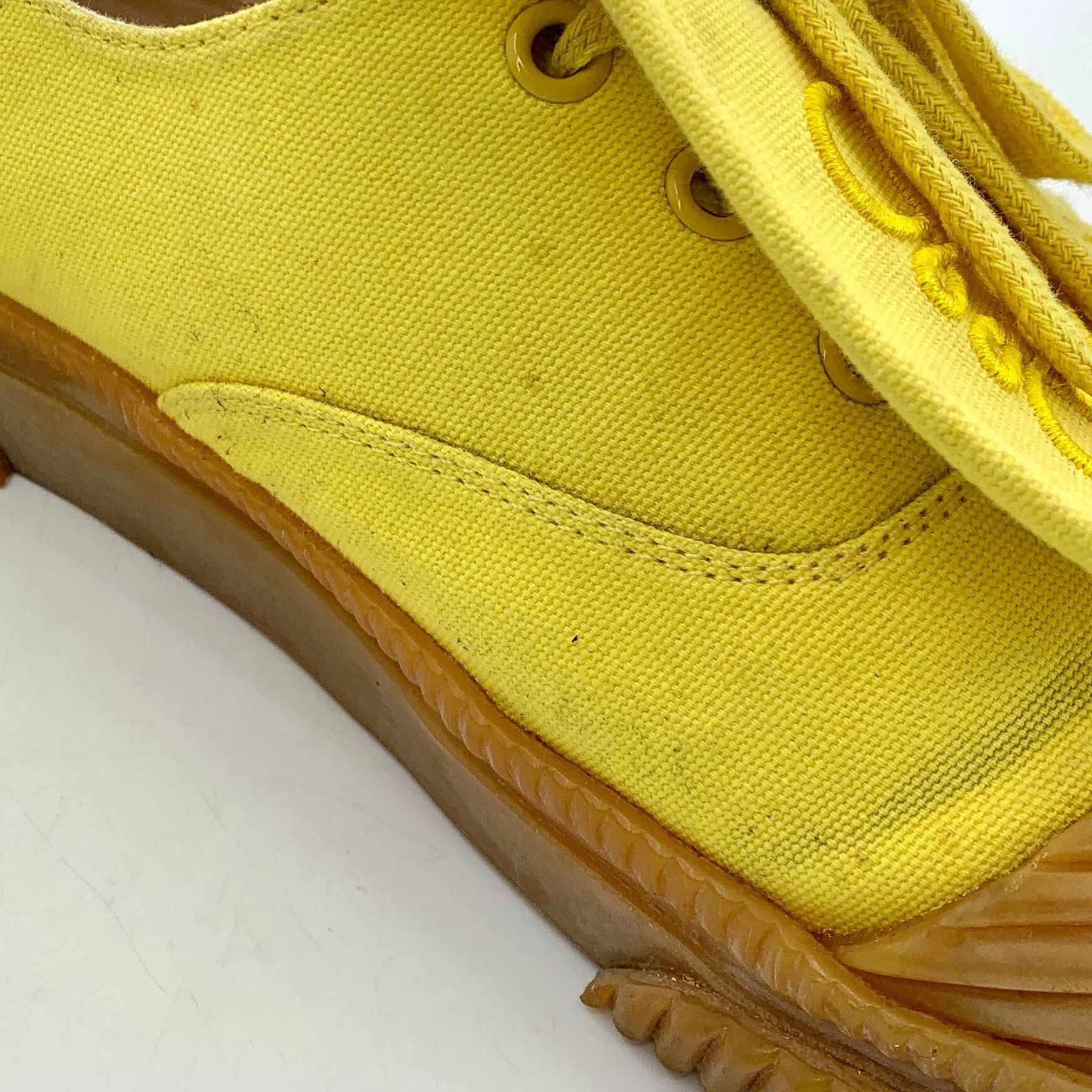 Loewe Loewe Yellow Anagram Embroidered Sneakers 37 Size US 7 / IT 37 - 10 Thumbnail