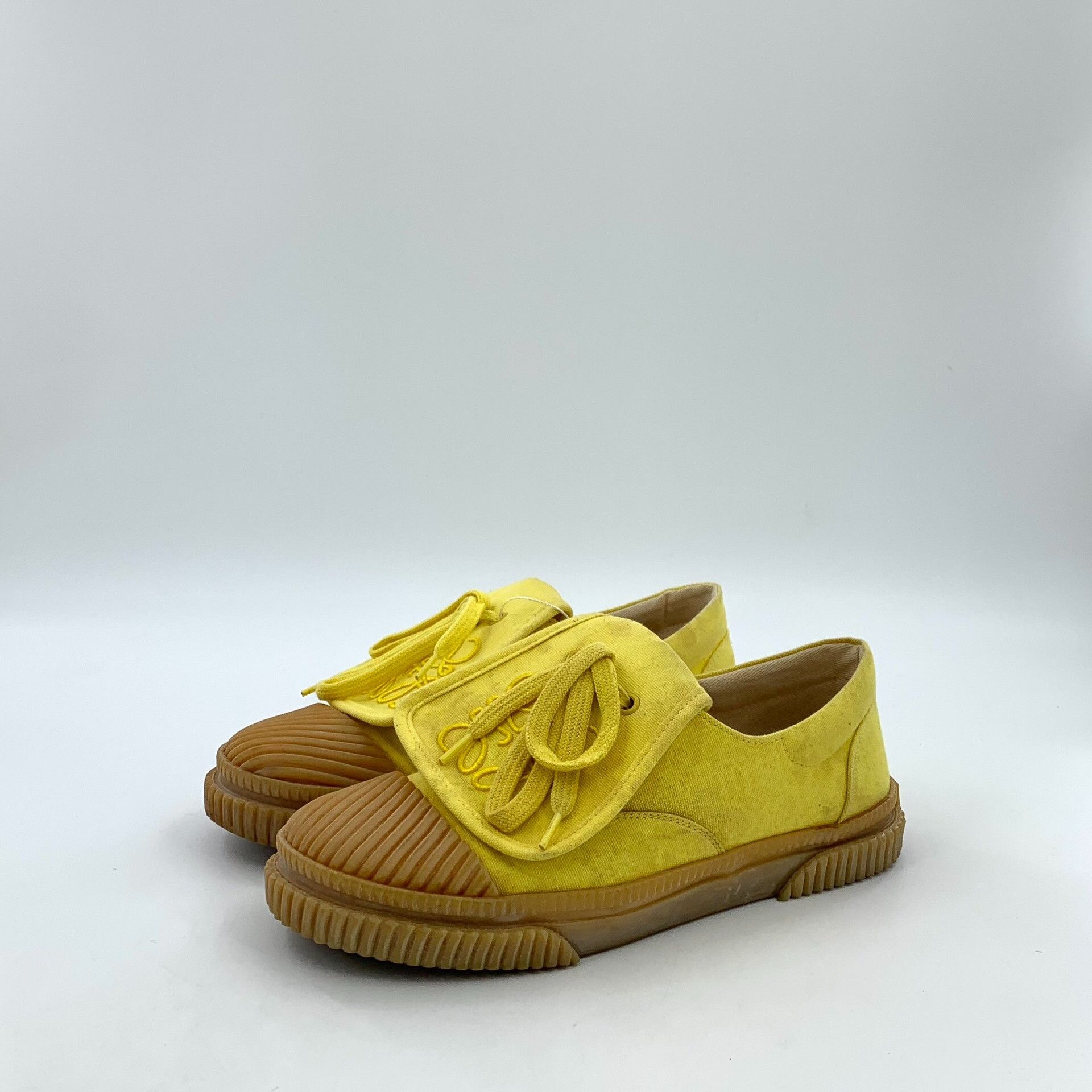 Loewe Loewe Yellow Anagram Embroidered Sneakers 37 Size US 7 / IT 37 - 2 Thumbnail