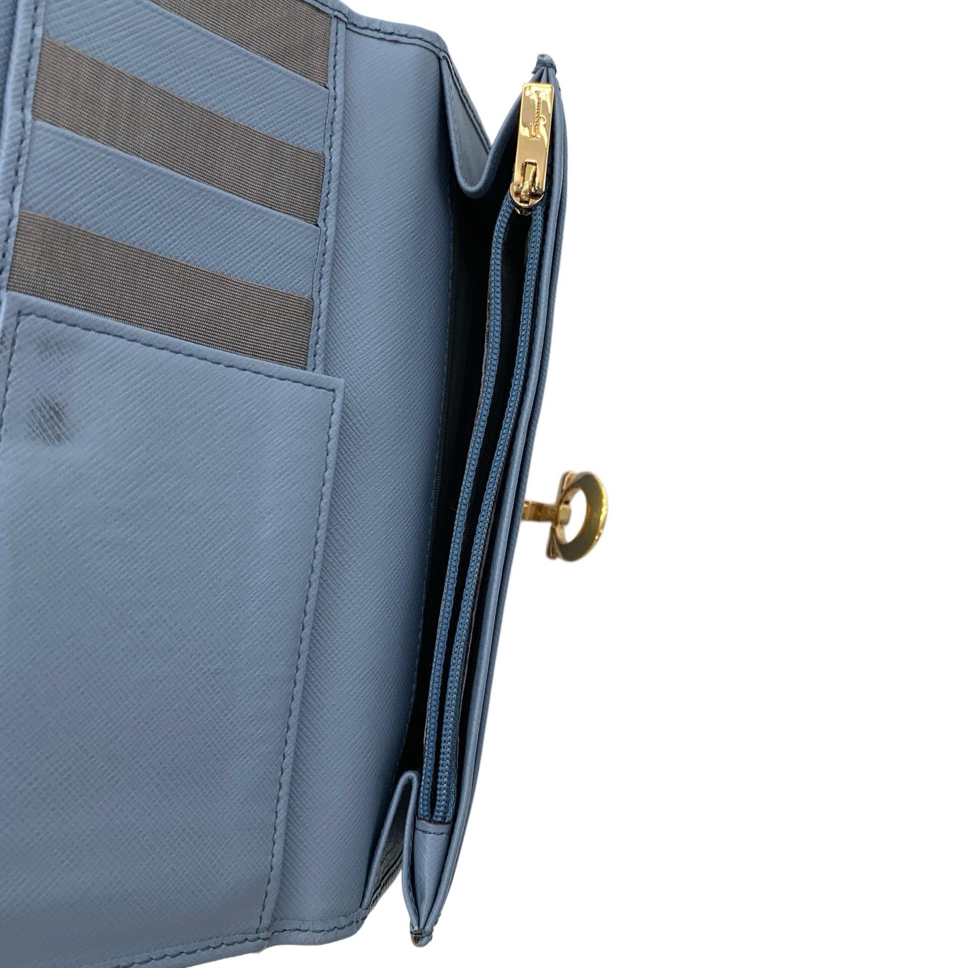 Salvatore Ferragamo Salvatore Ferragamo Gancini Saffiano Leather Wallet ONE SIZE Size ONE SIZE - 7 Thumbnail