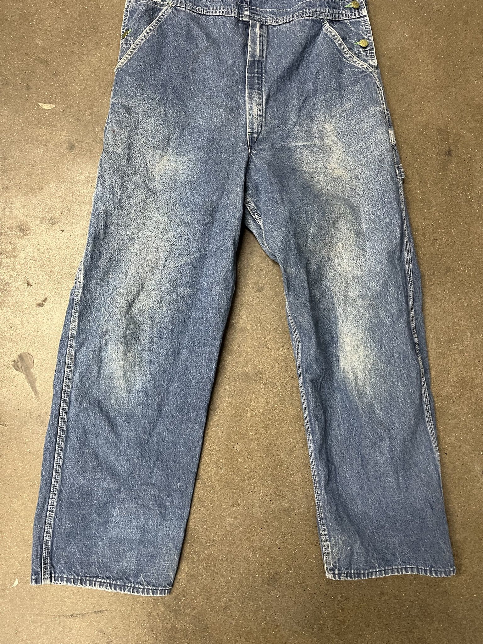 Carhartt × Oshkosh × Vintage Vintage 2000s Osh Kosh Denim Overalls Size 37 Size US 37 - 3 Thumbnail