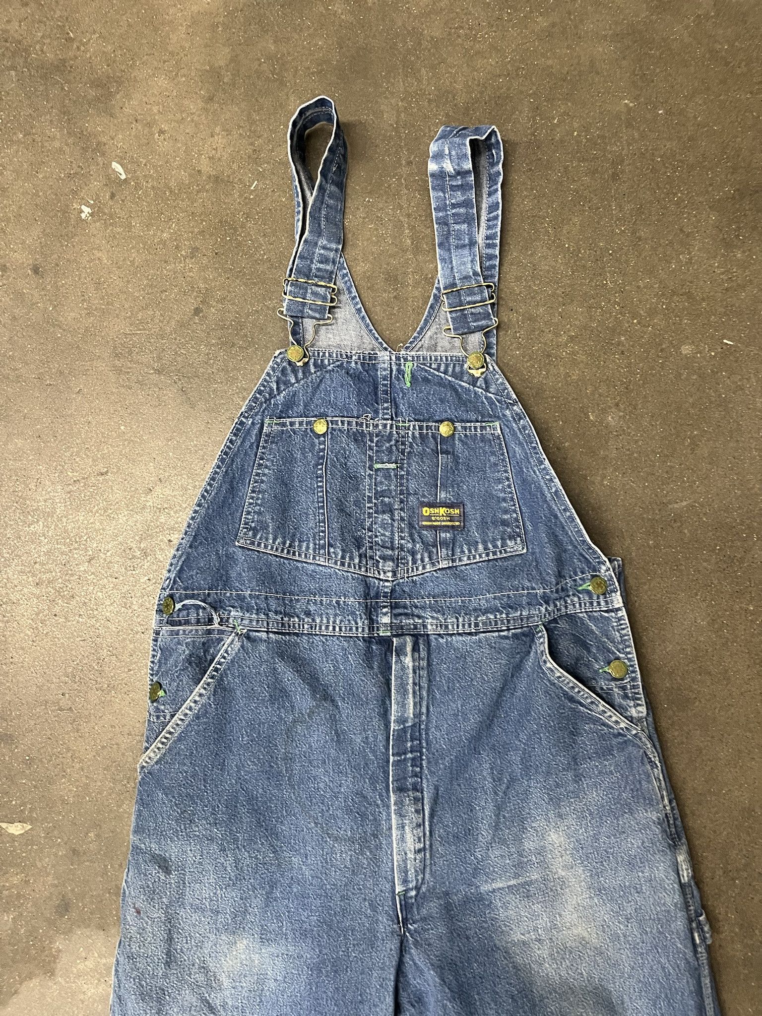 Carhartt × Oshkosh × Vintage Vintage 2000s Osh Kosh Denim Overalls Size 37 Size US 37 - 2 Thumbnail
