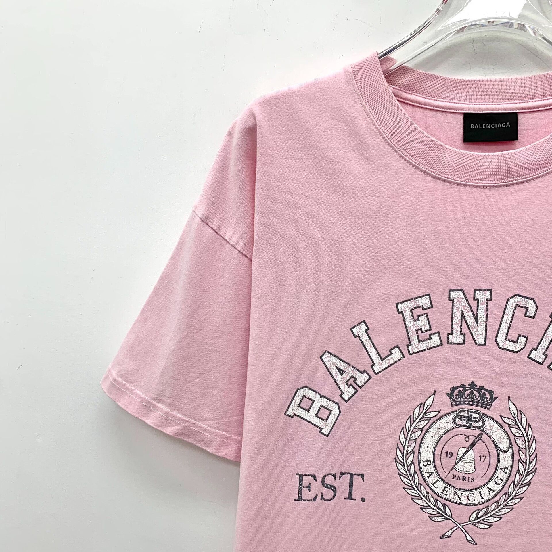 Balenciaga Balenciaga Crest Logo Graphic T-Shirt Pink Size S Size US S / EU 44-46 / 1 - 4 Thumbnail