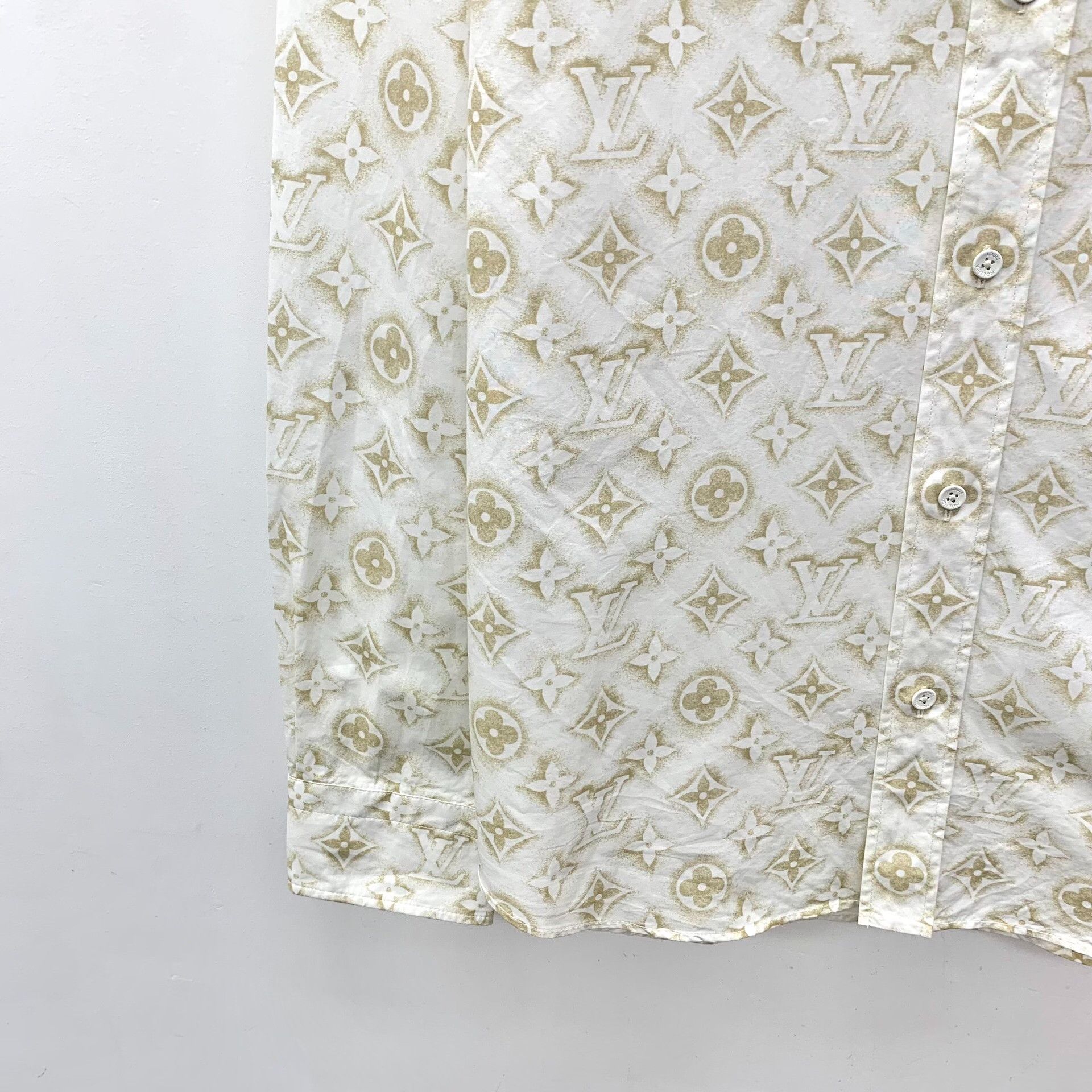 Louis Vuitton Louis Vuitton Monogram Long Sleeve Shirt L Size US L / EU 52-54 / 3 - 5 Thumbnail