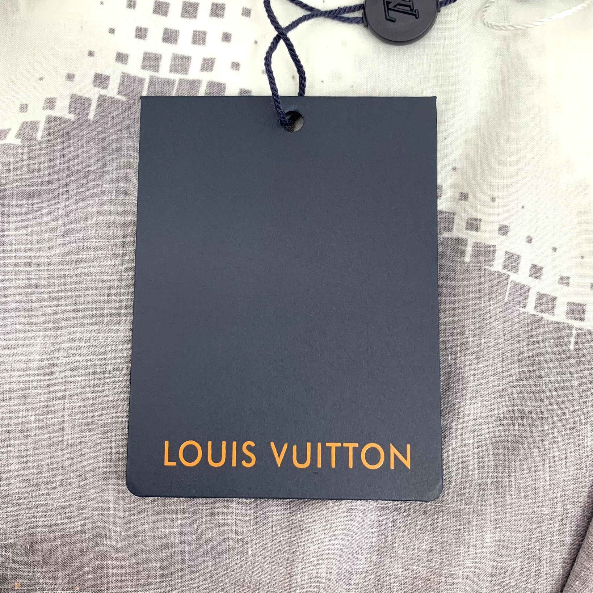 Louis Vuitton Louis Vuitton Monogram Pixel Long Sleeve Shirt Size M Size US M / EU 48-50 / 2 - 7 Thumbnail
