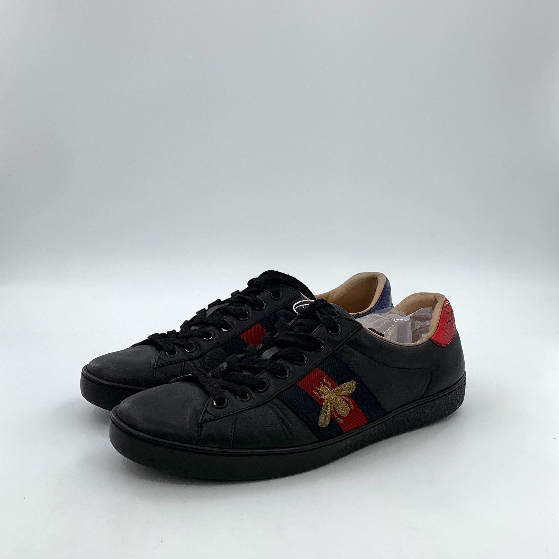 Gucci Gucci Bee Embroidered Ace Sneakers 40.5 Size US 7.5 / EU 40-41 - 2 Thumbnail