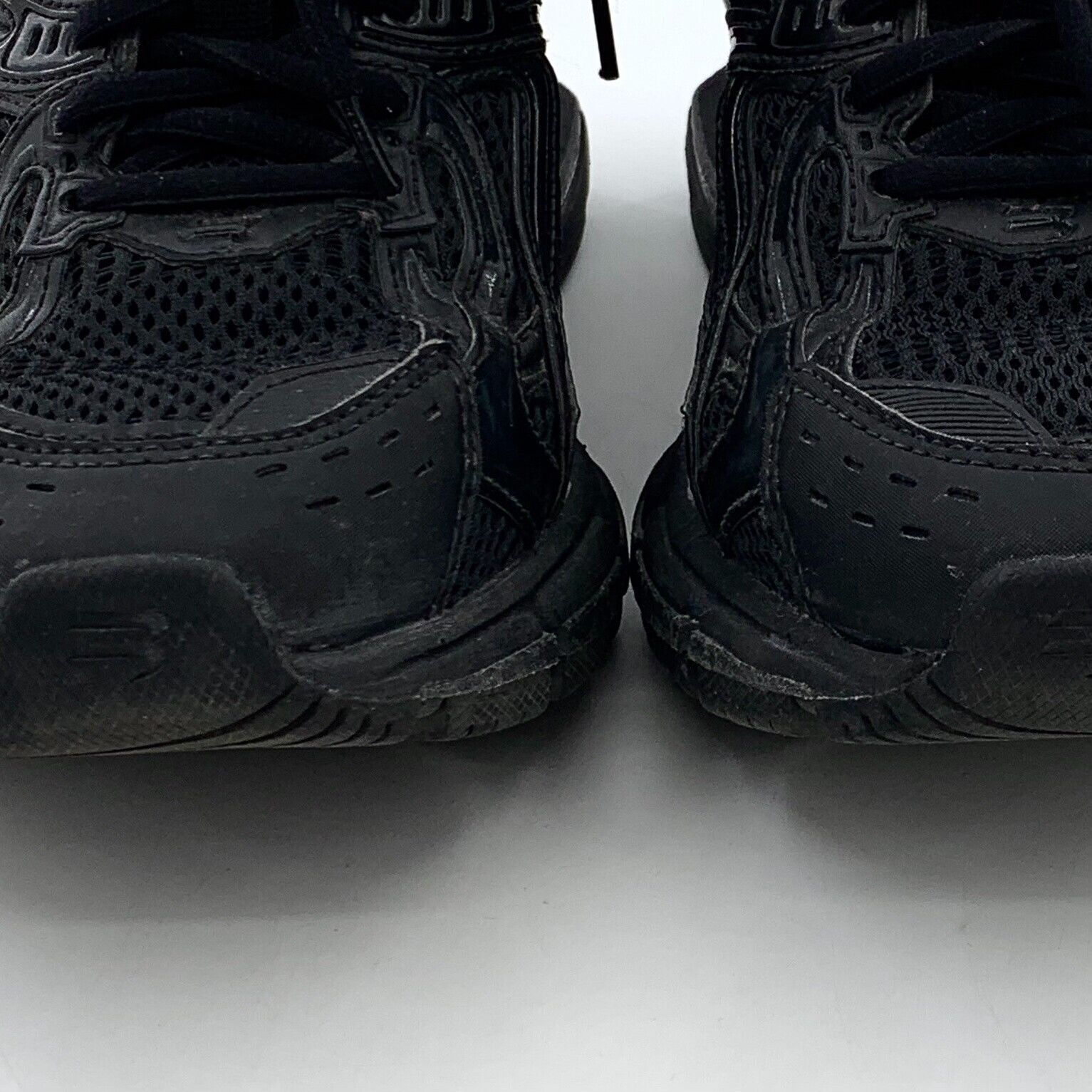 Balenciaga Balenciaga Distressed X-Pander Sneakers 36 Size US 6 / IT 36 - 9 Thumbnail