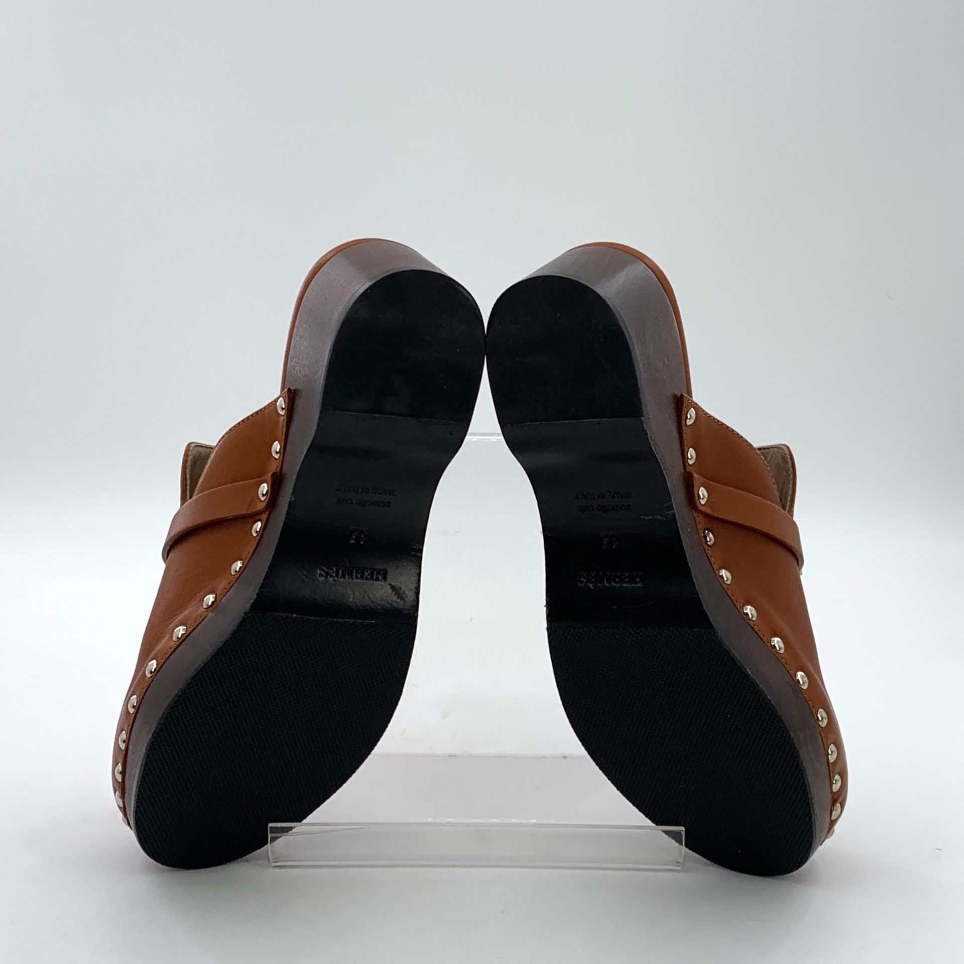 Hermes Hermes Kelly Buckle Studded Leather Clogs 35 Size US 5 / IT 35 - 6 Thumbnail