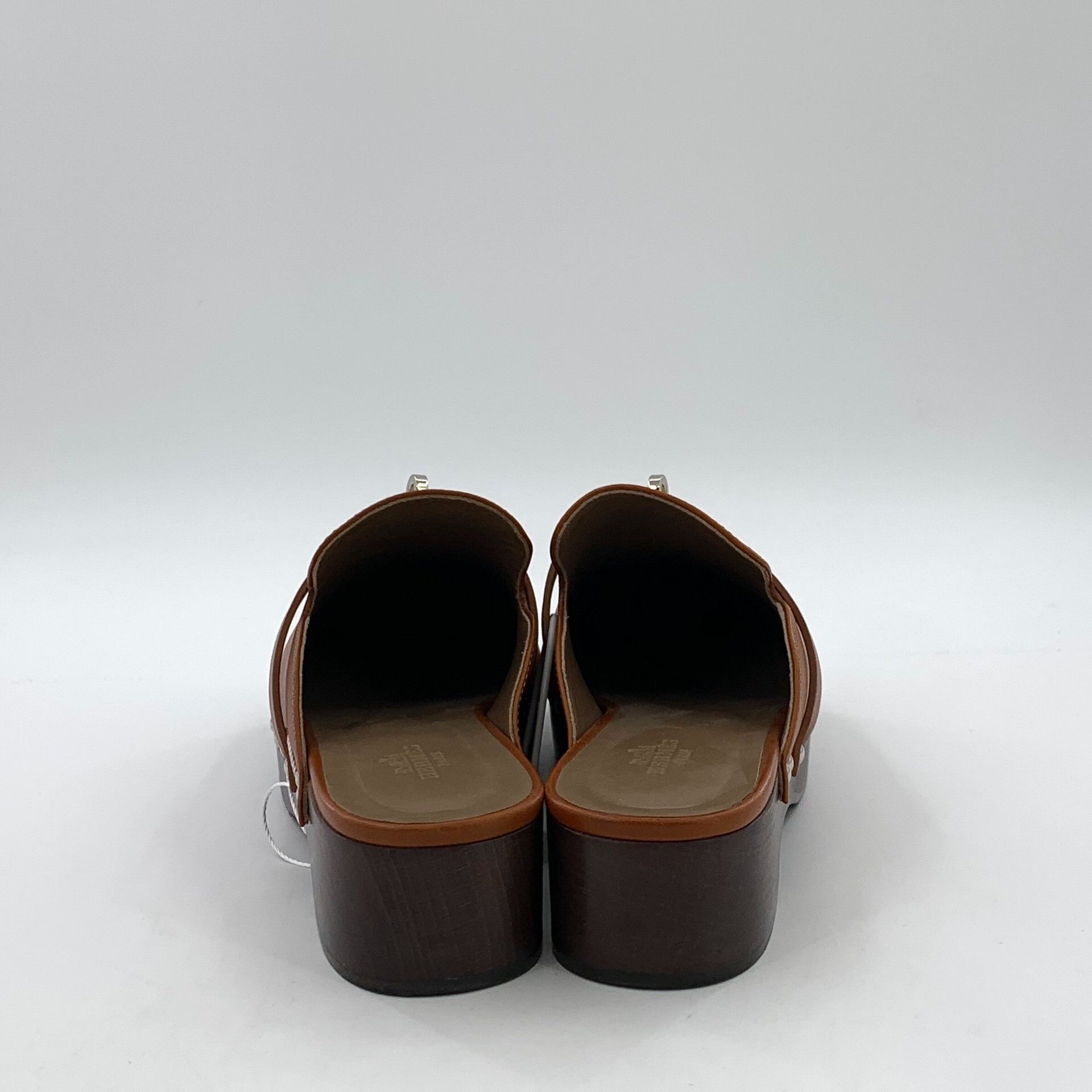 Hermes Hermes Kelly Buckle Studded Leather Clogs 35 Size US 5 / IT 35 - 5 Thumbnail