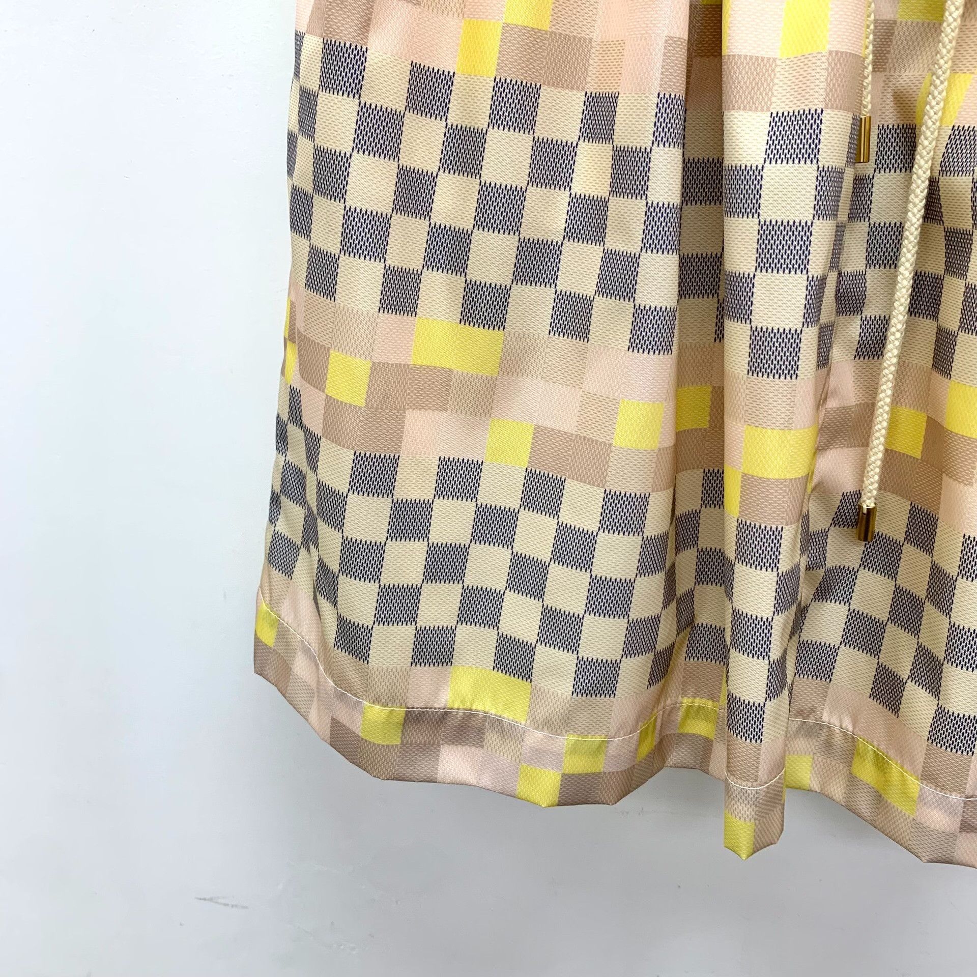 Louis Vuitton Louis Vuitton Damier Pixel Skirt 34 Size 25" / US 0 / IT 36 - 5 Thumbnail