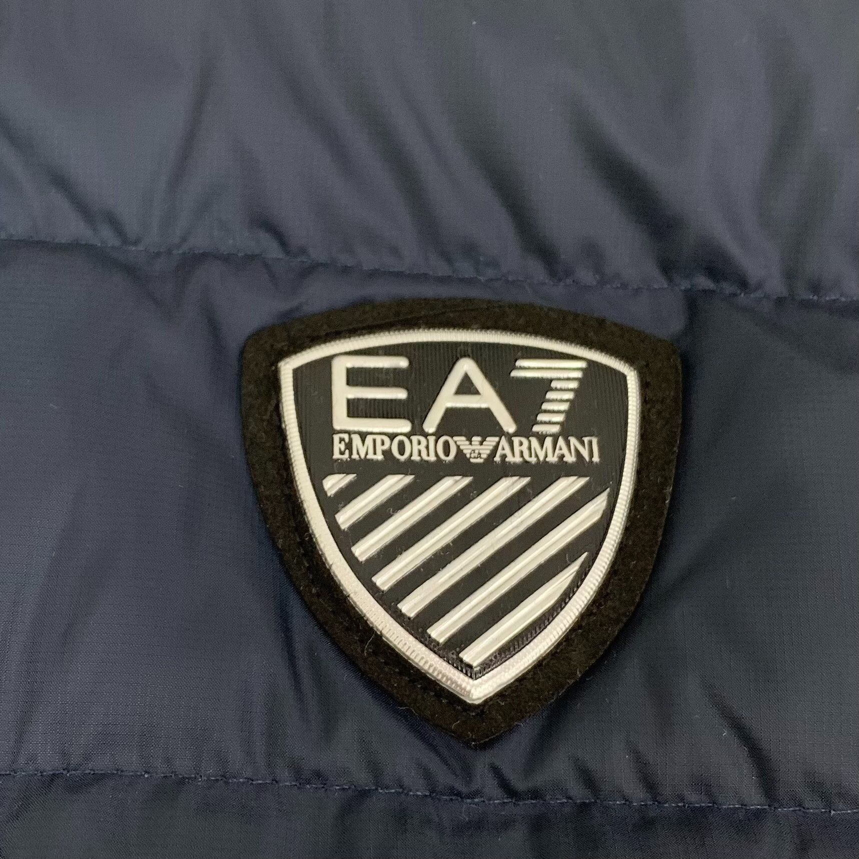 Emporio Armani EA7 Emporio Armani Badge Puffer Vest Size L Size US L / EU 52-54 / 3 - 6 Thumbnail