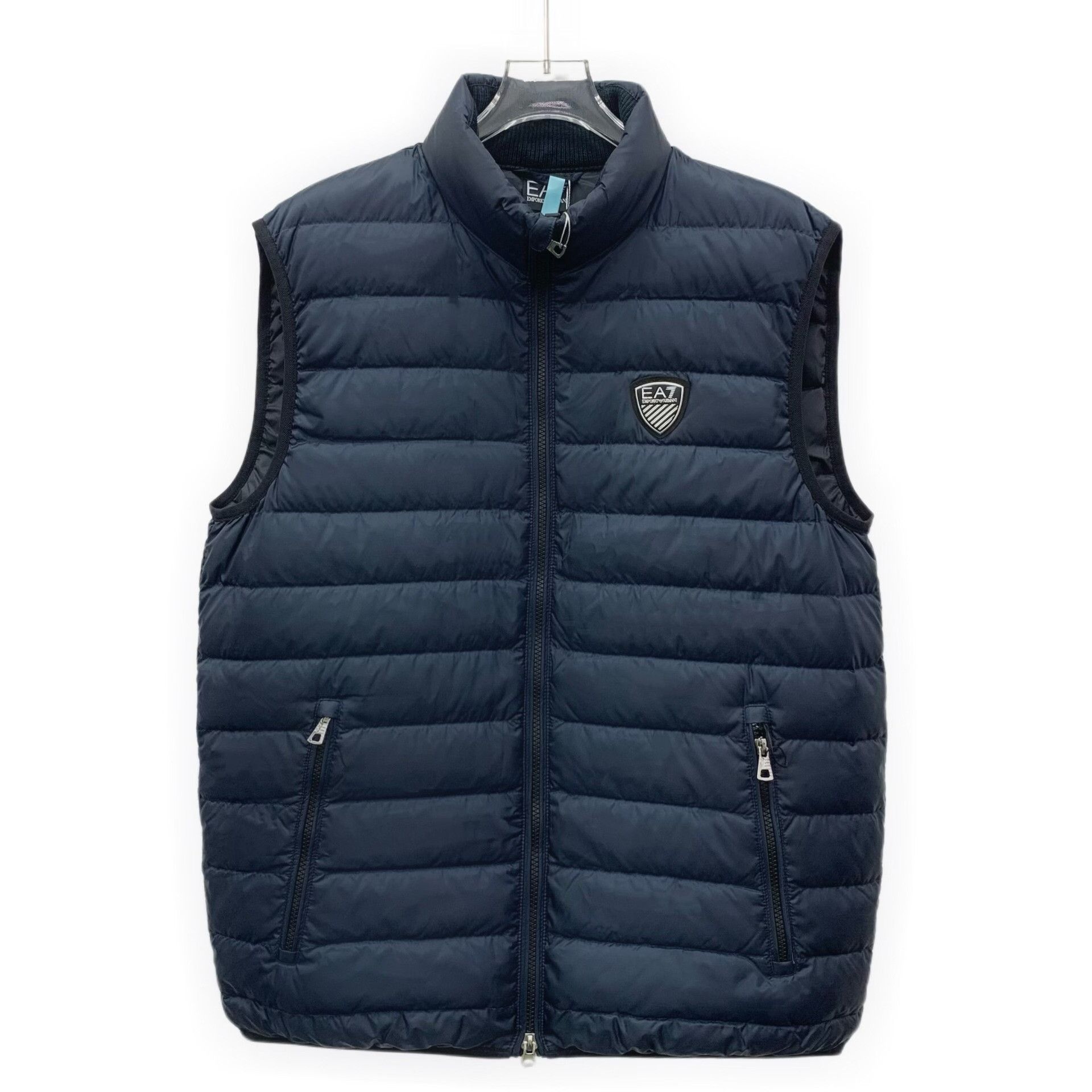Emporio Armani EA7 Emporio Armani Badge Puffer Vest Size L Size US L / EU 52-54 / 3 - 2 Thumbnail