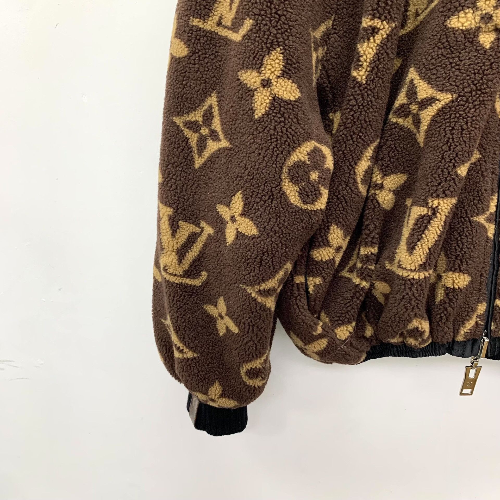 Louis Vuitton Louis Vuitton Reversible Monogram Fleece Jacket 38 Size S / US 4 / IT 40 - 9 Thumbnail