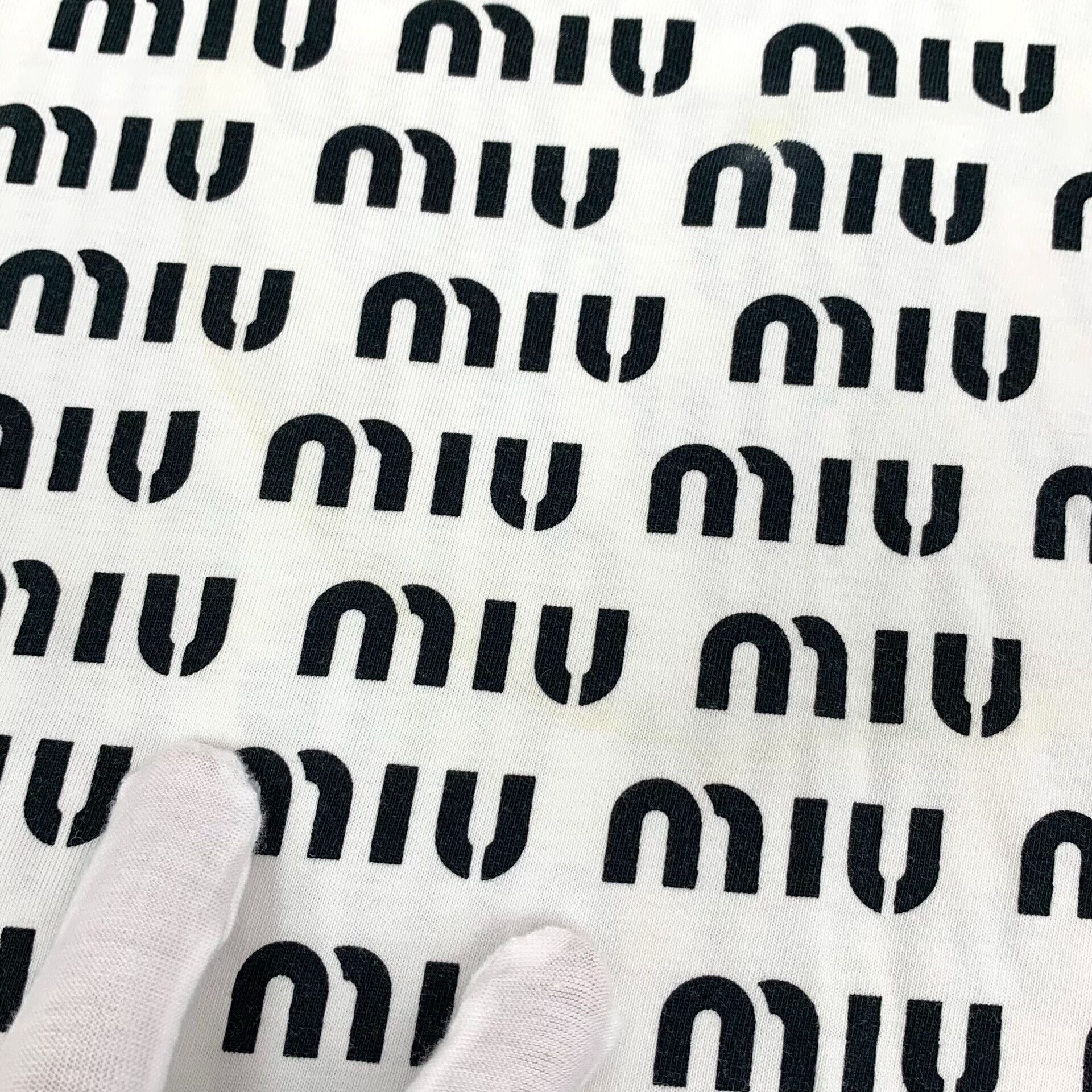 Miu Miu Miu Miu All-Over Logo Print T-Shirt XS Size XS / US 0-2 / IT 36-38 - 10 Thumbnail