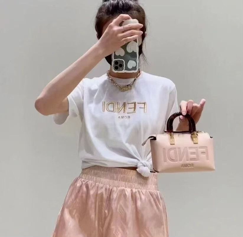 Fendi Fendi Gold Logo Embroidered T-Shirt Size M Size M / US 6-8 / IT 42-44 - 9 Thumbnail